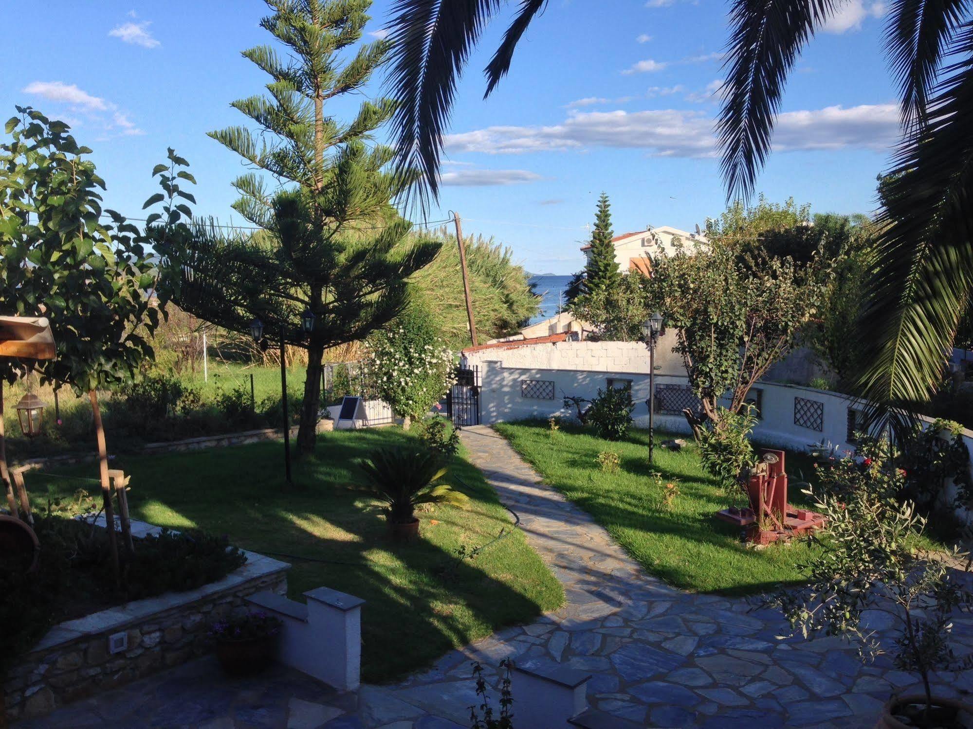 Vontzos Achladies (Skiathos)