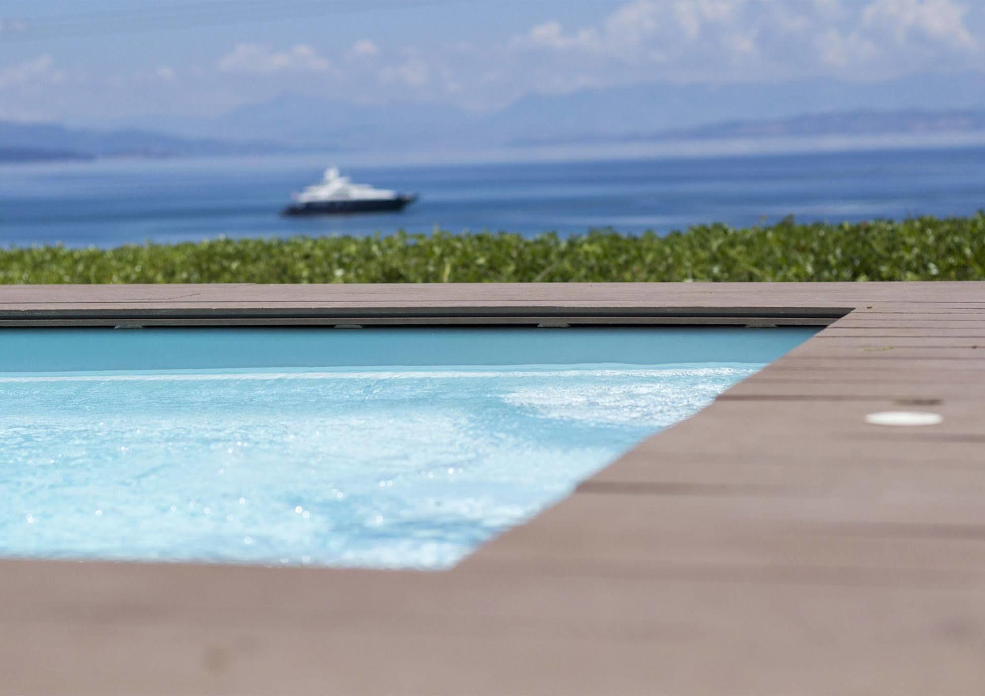 Palms And Spas Retreat Hotel Mesongi