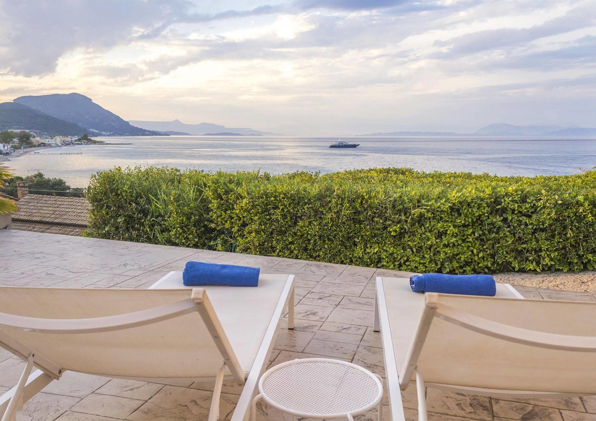Palms And Spas Retreat