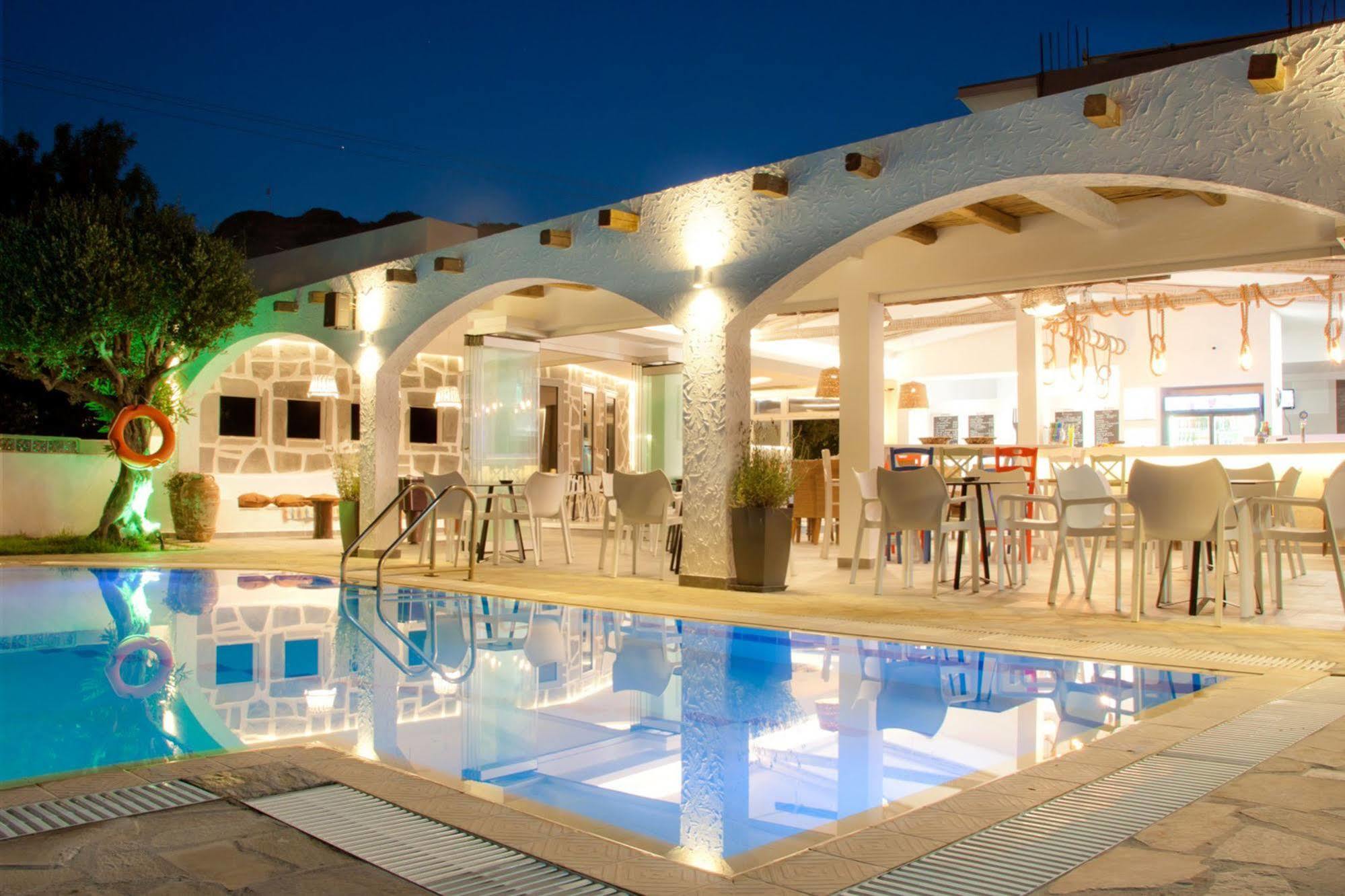 Malibu Boutique & 2* Faliraki