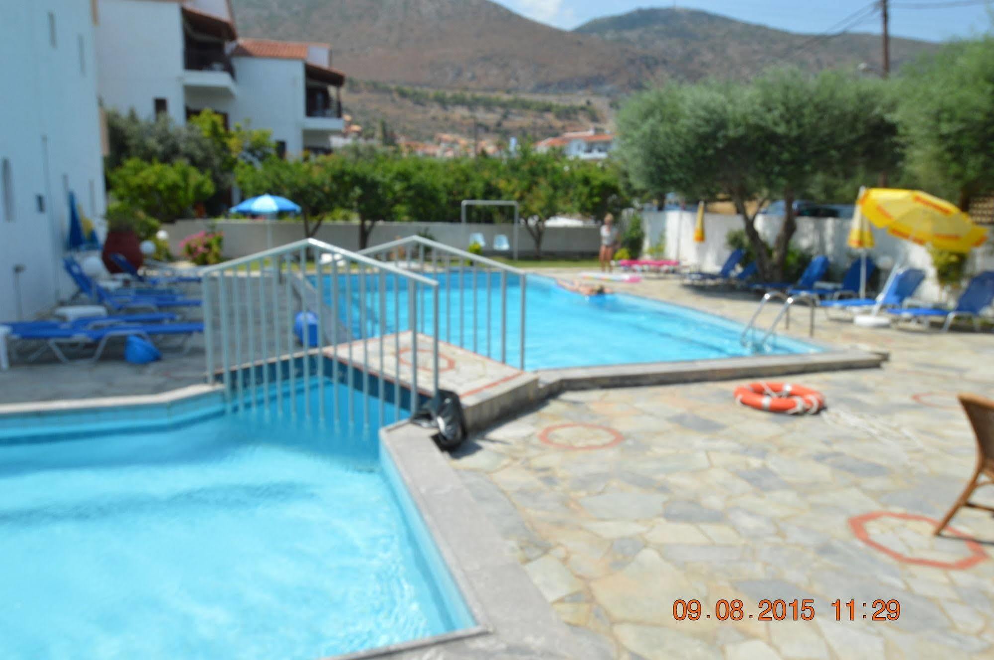 Krits Hotel