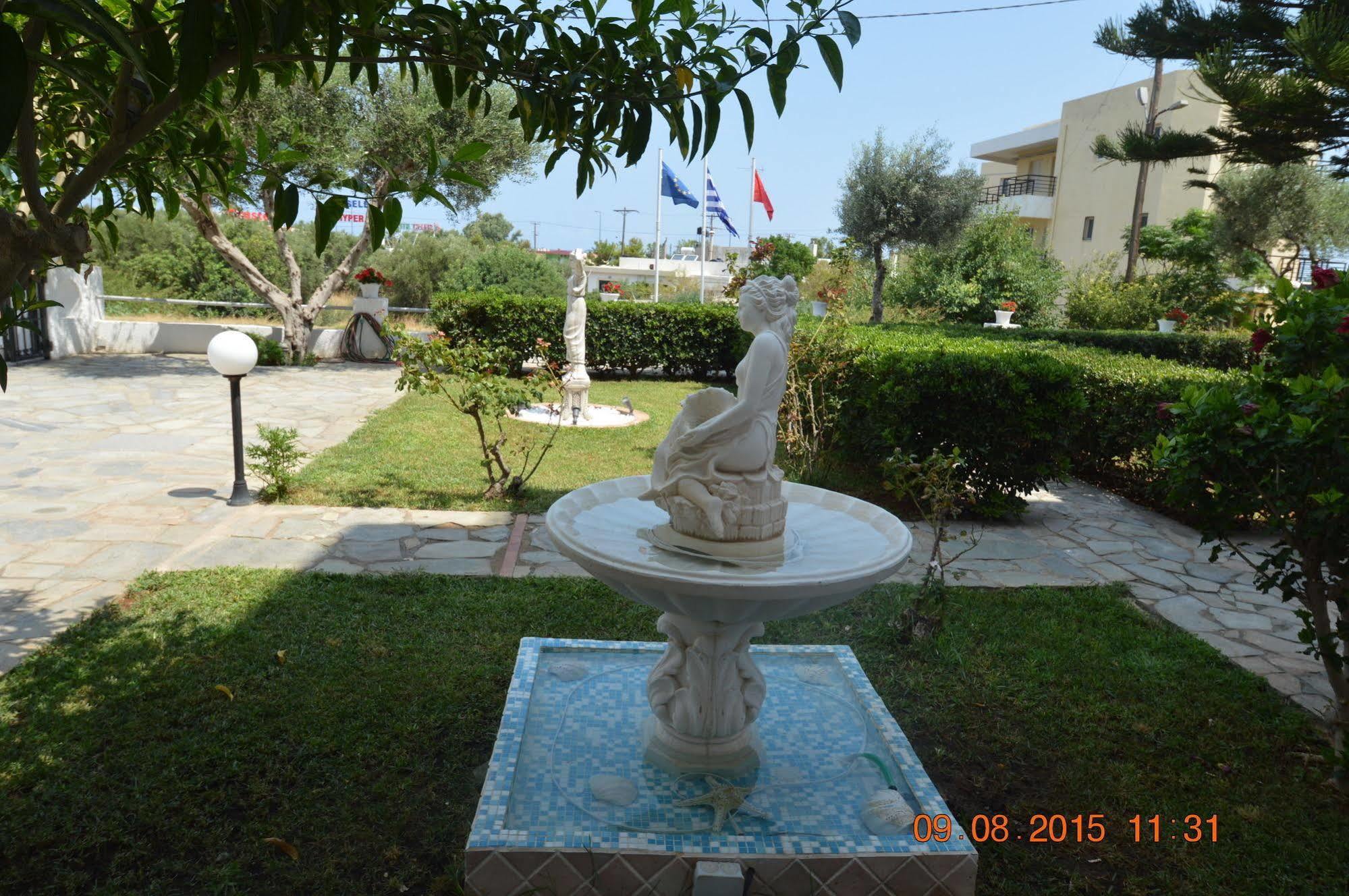 Hotel Krits 3*