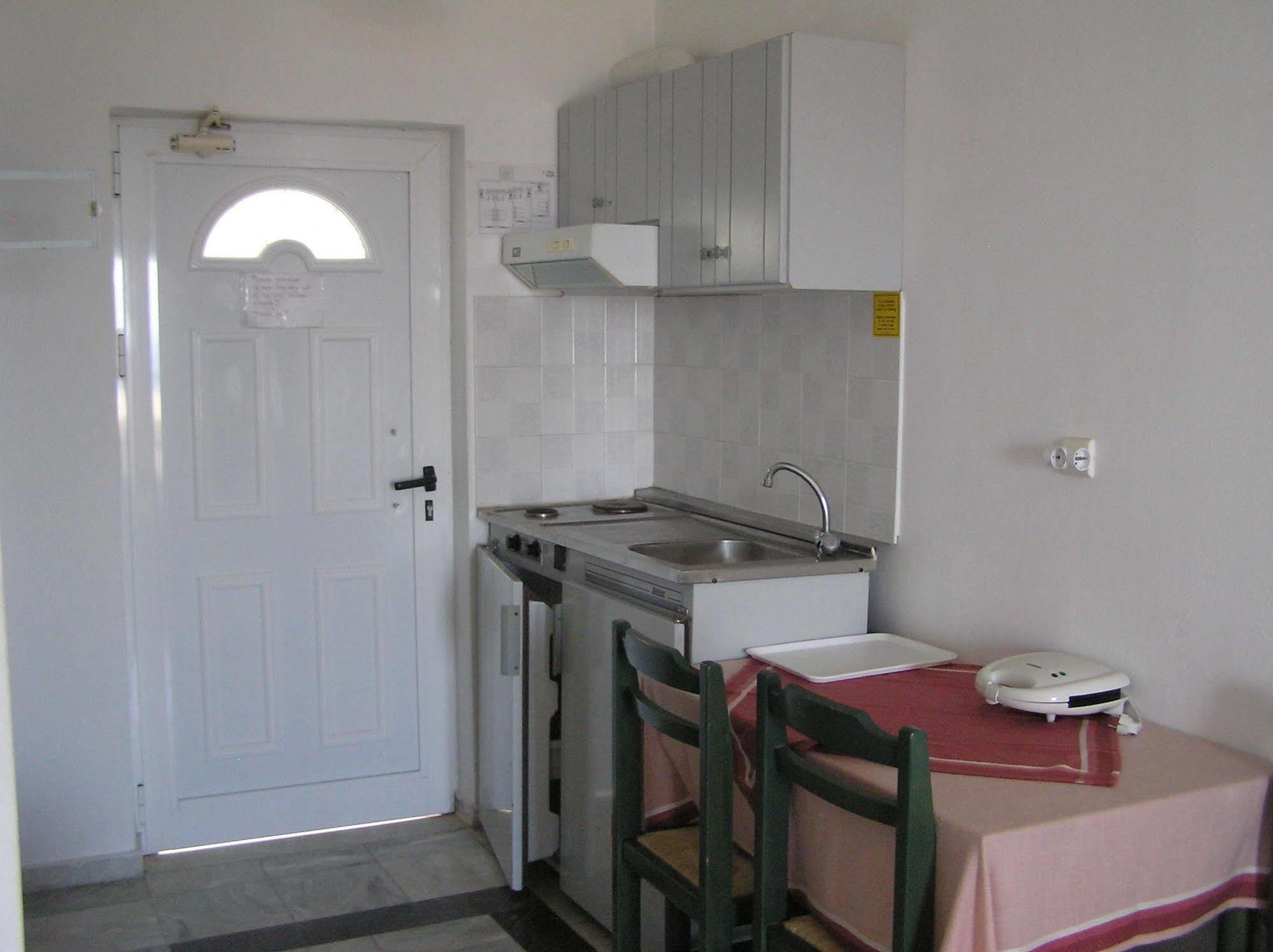 Knossos Aparthotel