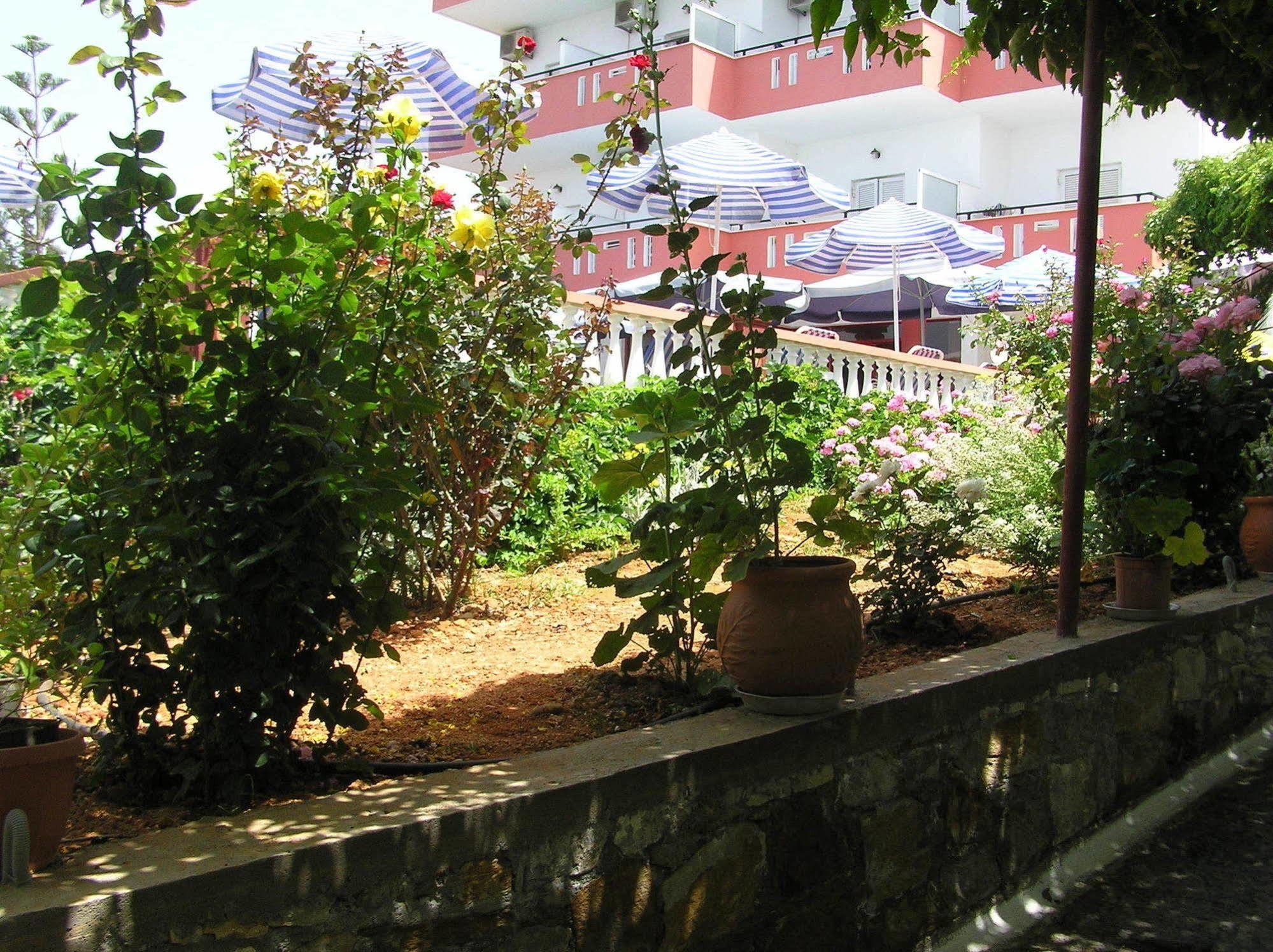Aparthotel Knossos 2*