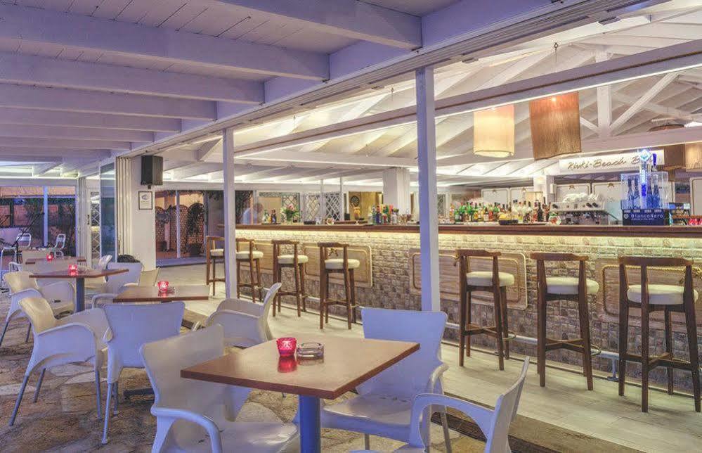 Delfinia Hotel