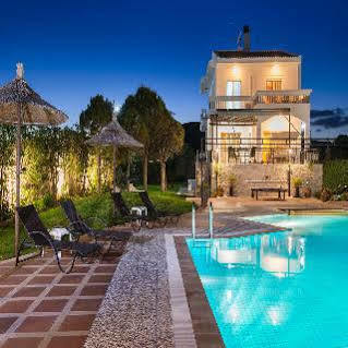 Villa Alkyoni *