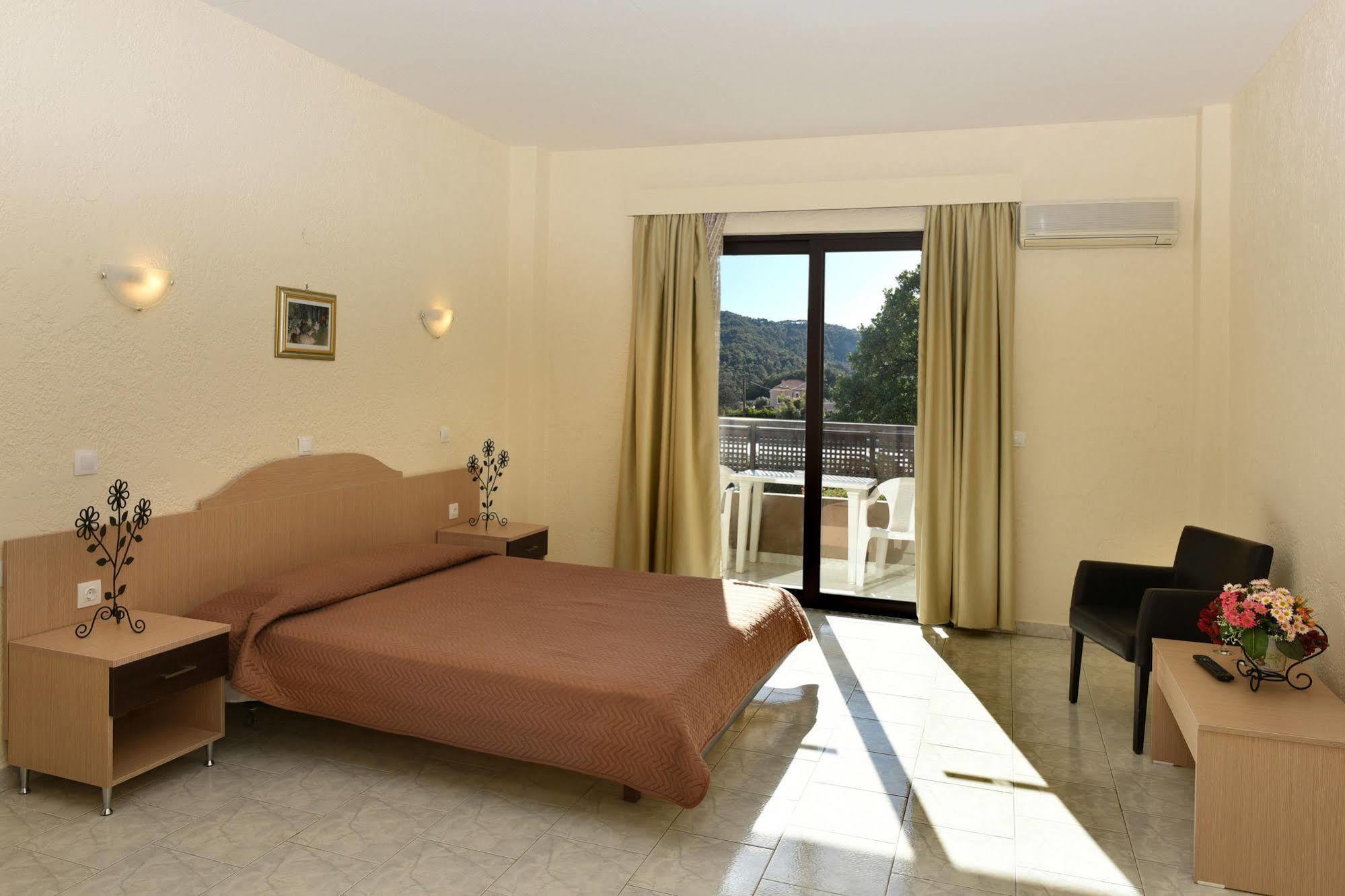Hotel Santa Helena