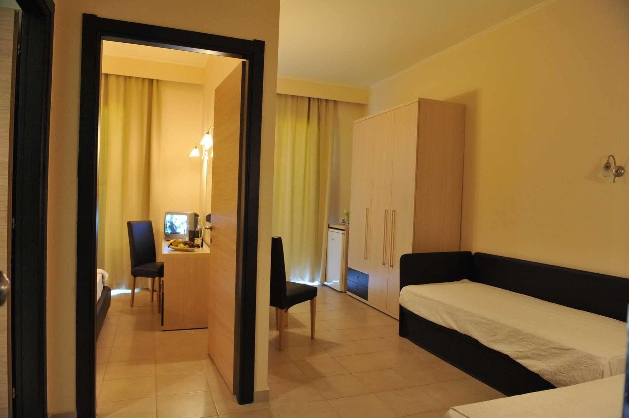Hotel Santa Helena 3*