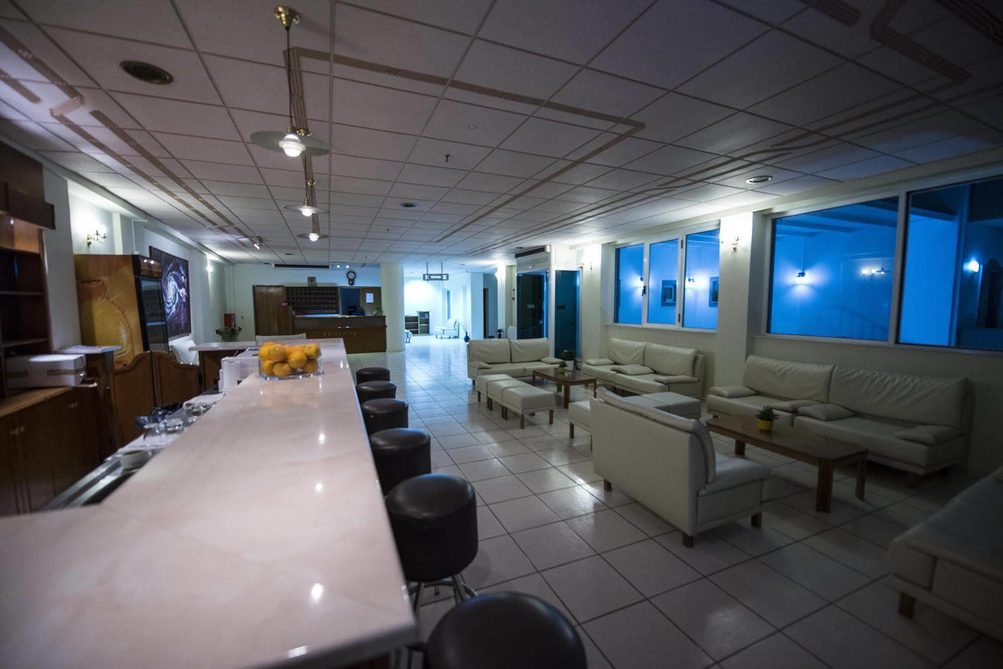 Galaxy Hotel 3*