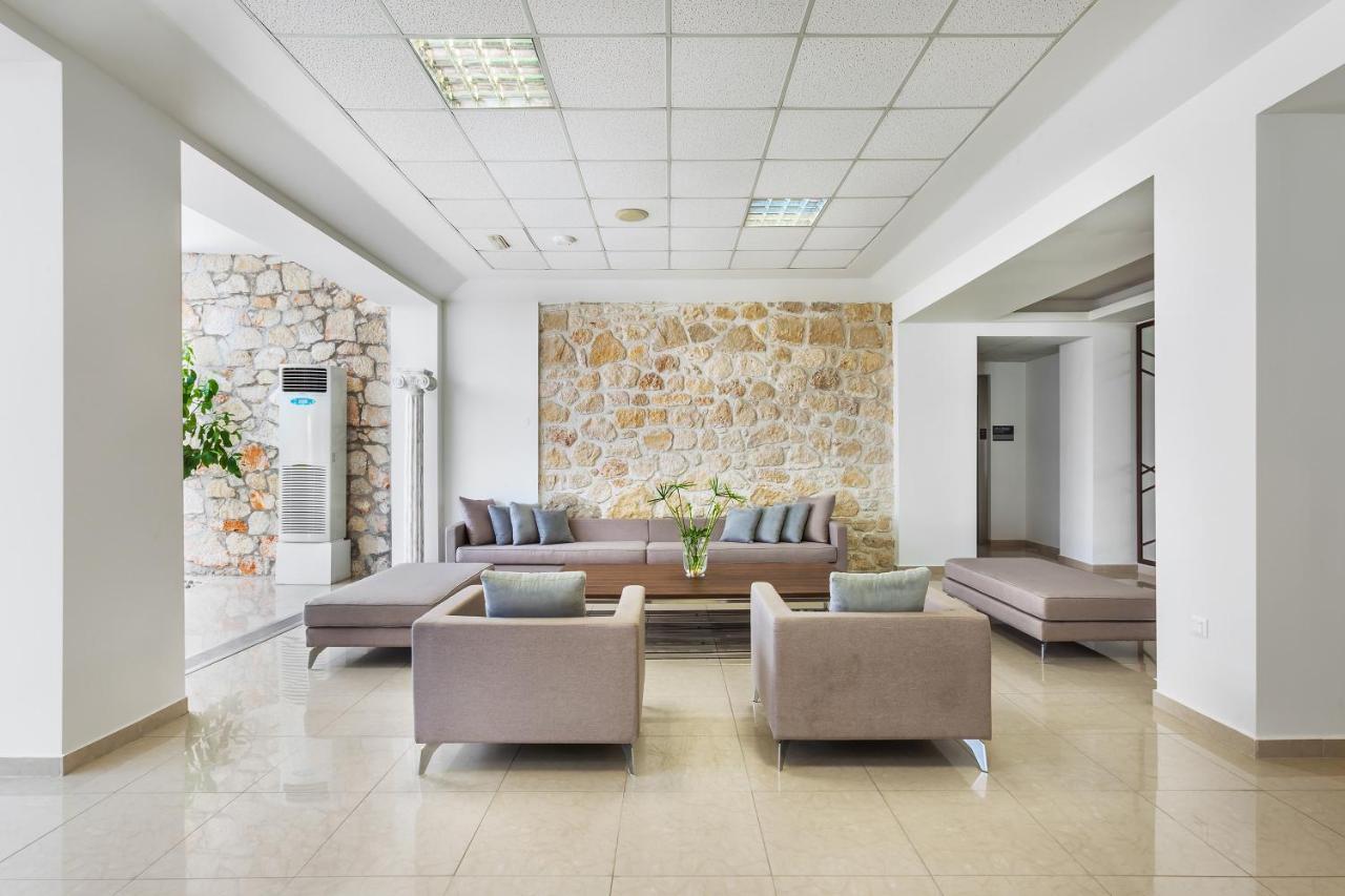 Hotel Kriopigi 4*
