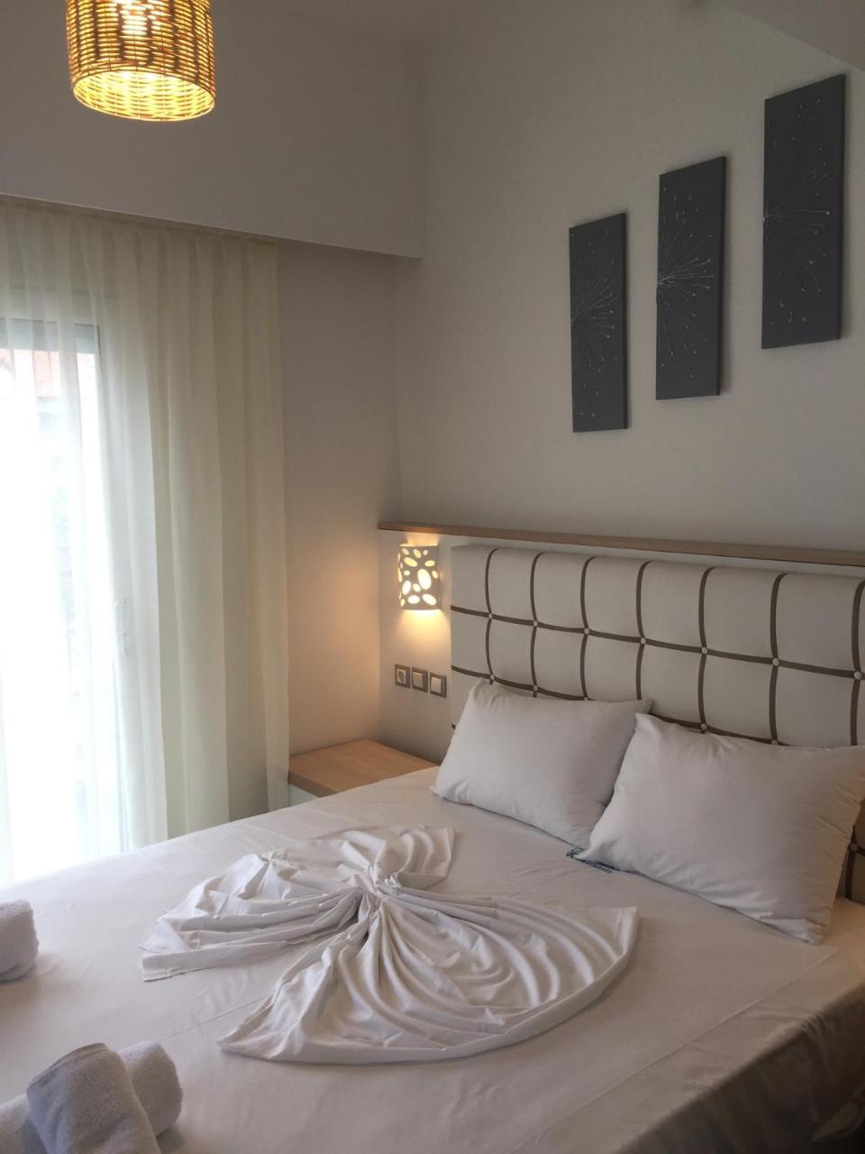 Litsa Apartment *
