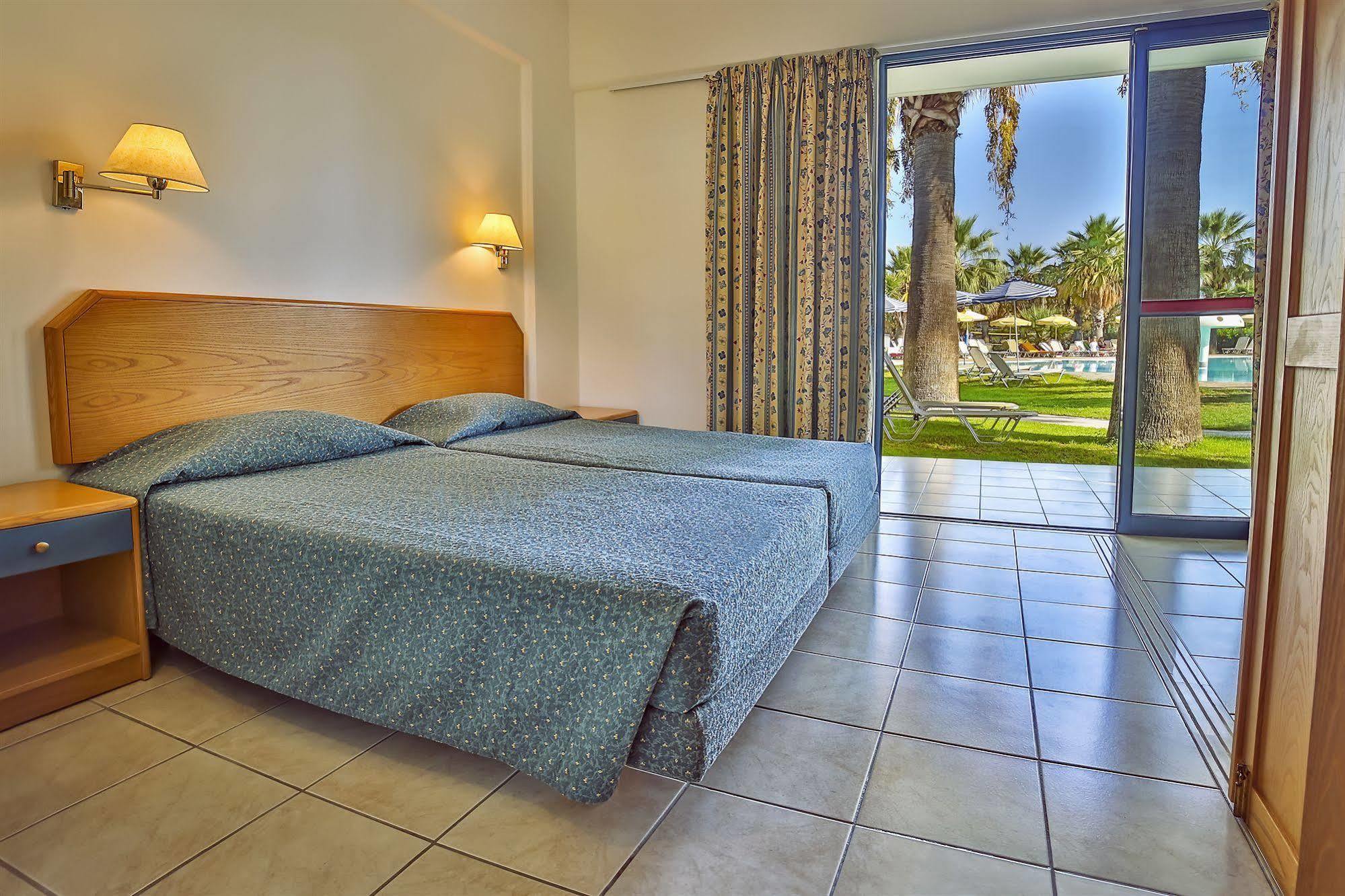 Alex 4* Theologos (Rhodes)