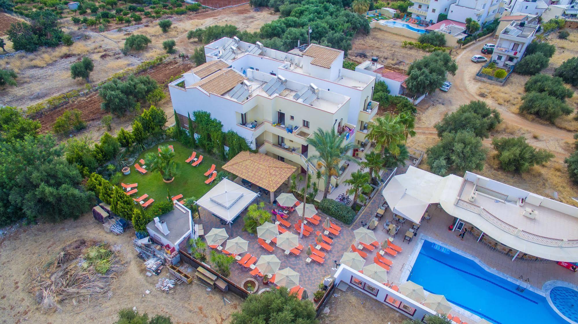 Aparthotel Bella Elena By Estia 3*