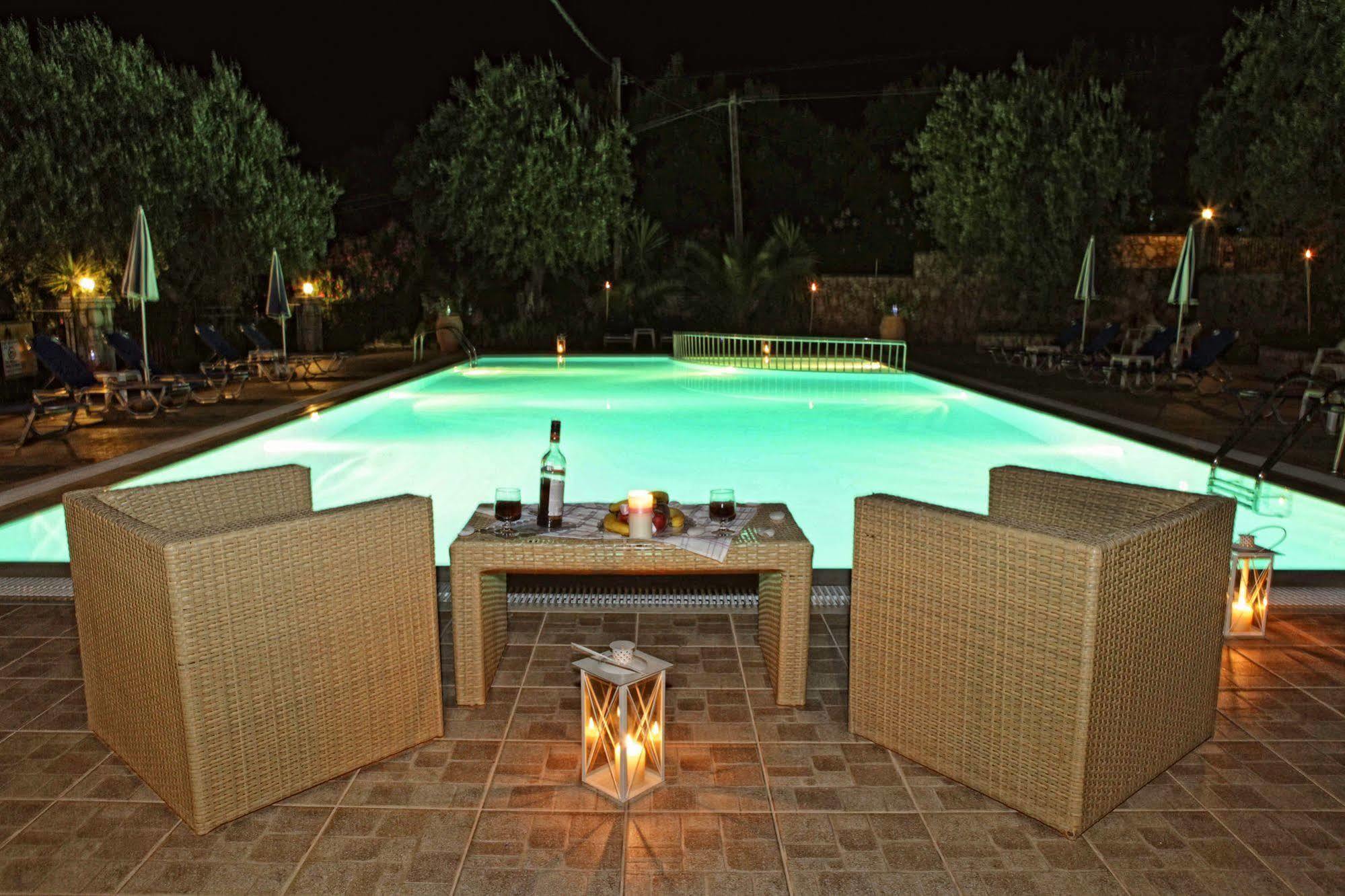 Crystal Blue Hotel, Aparthotel 3*