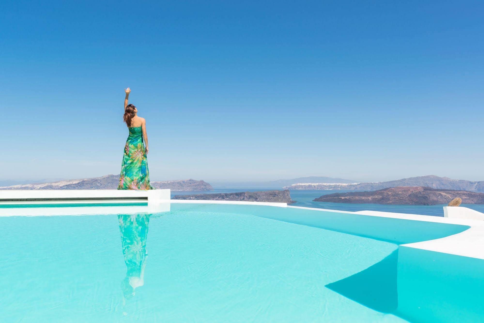 Apanemo & 3* Akrotiri (Santorini)