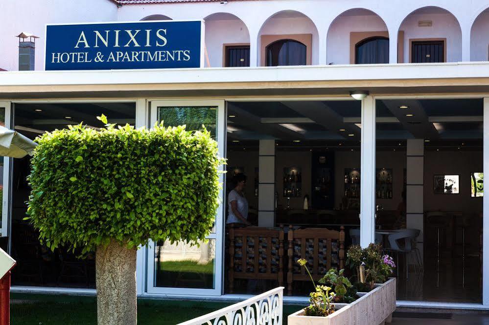 Aparthotel Anixis & 3*
