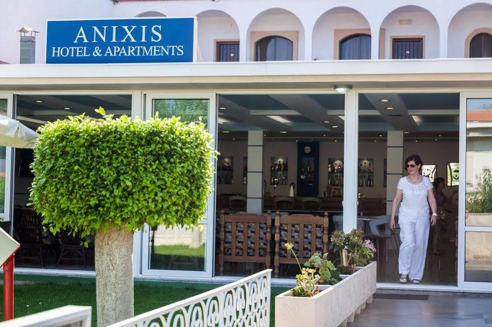 Aparthotel Anixis & 3*