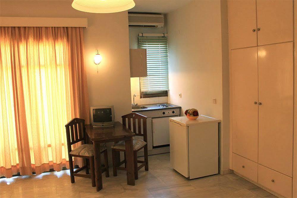 Calypso Hotel 2*