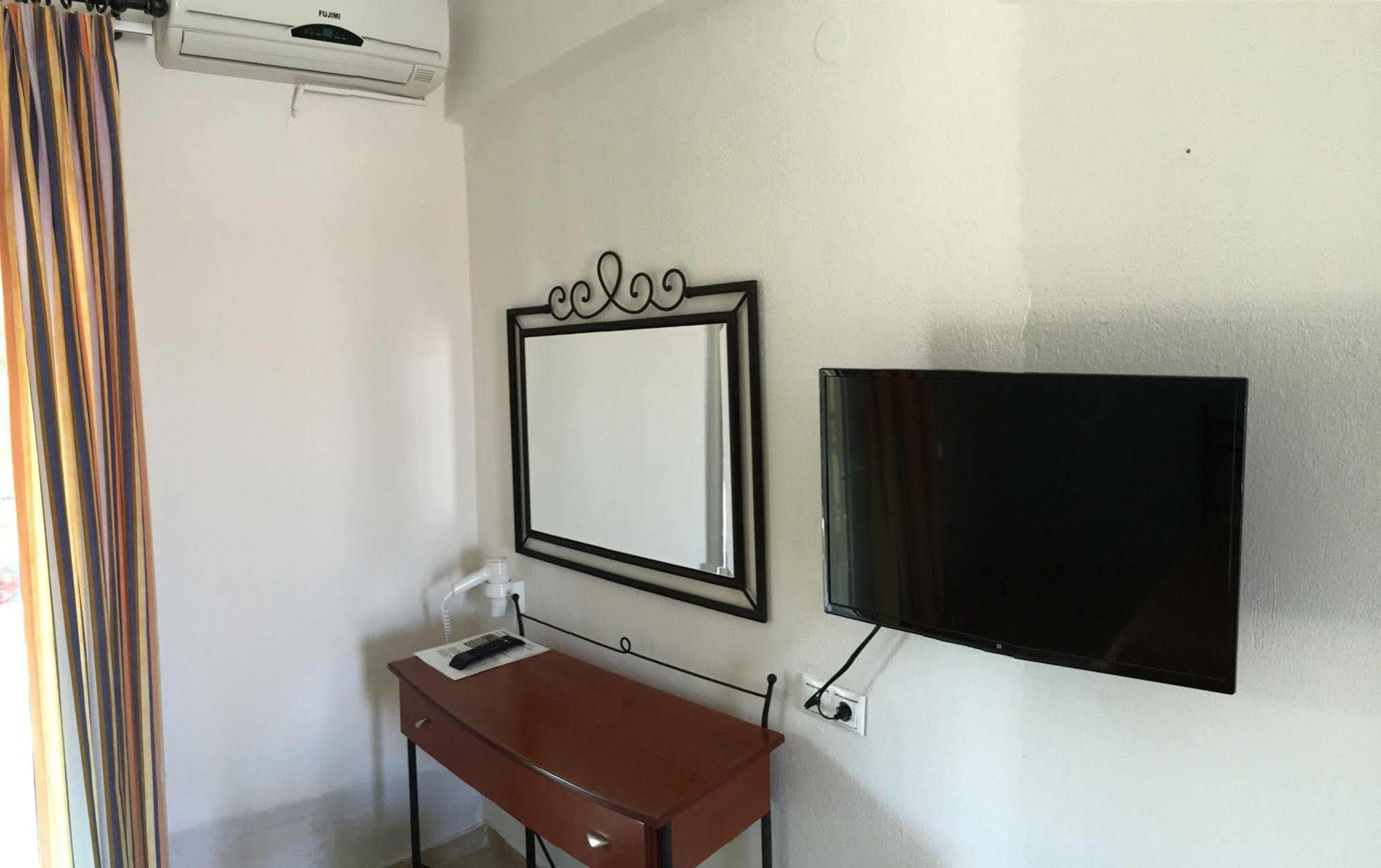Aparthotel Loxandra 3*