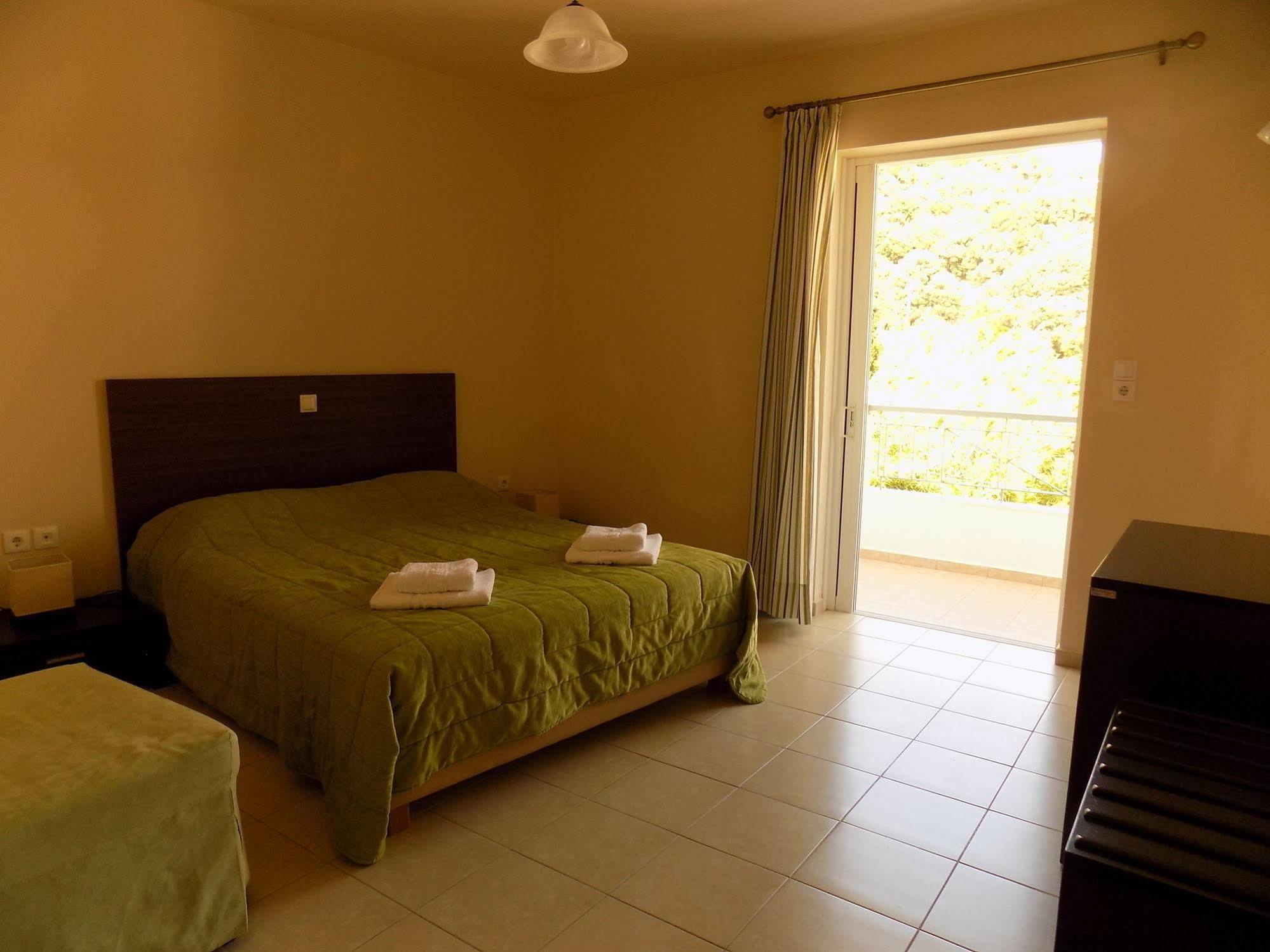 Manolis Aparthotel Malia (Crete)