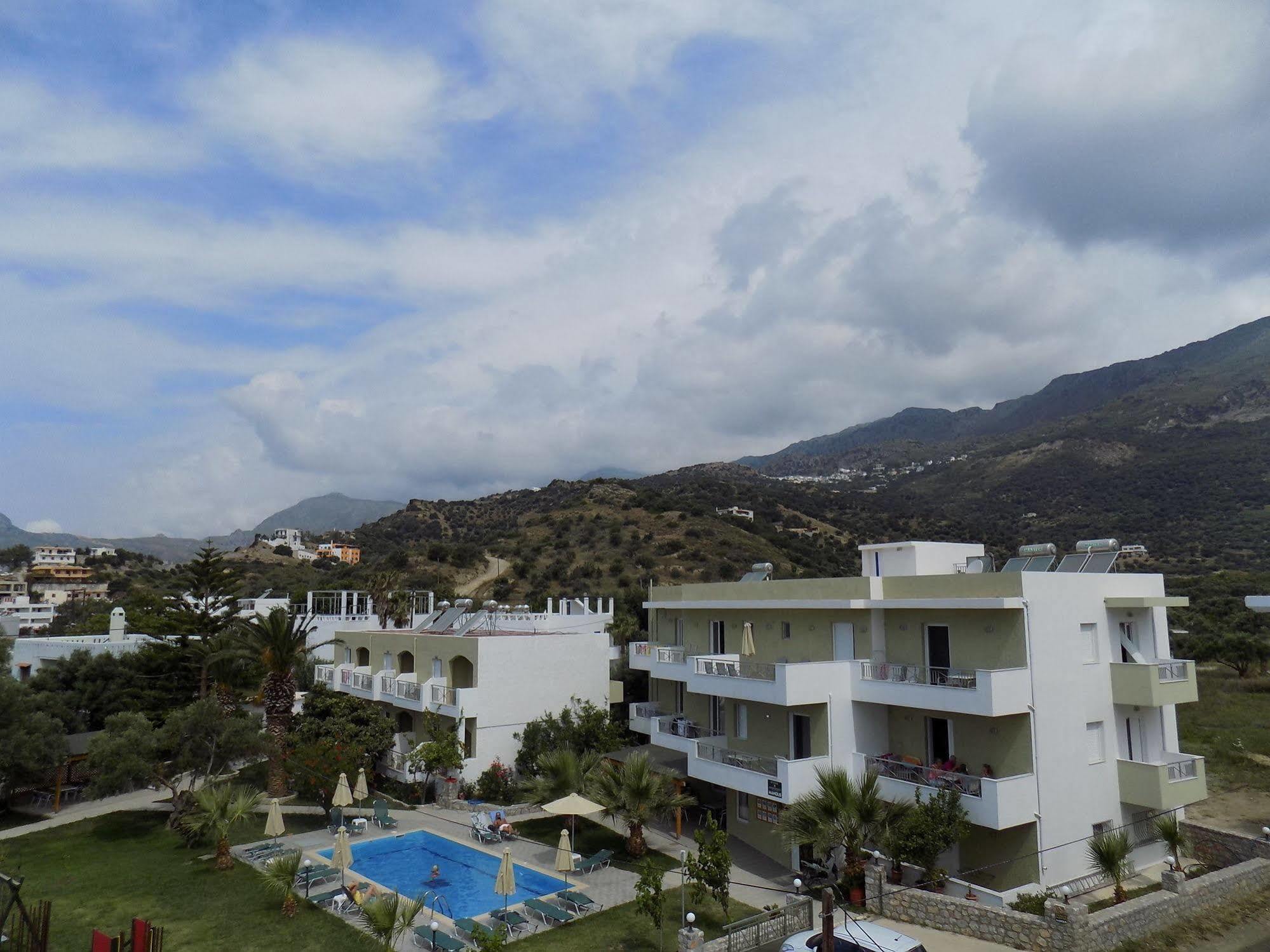 Aparthotel Manolis