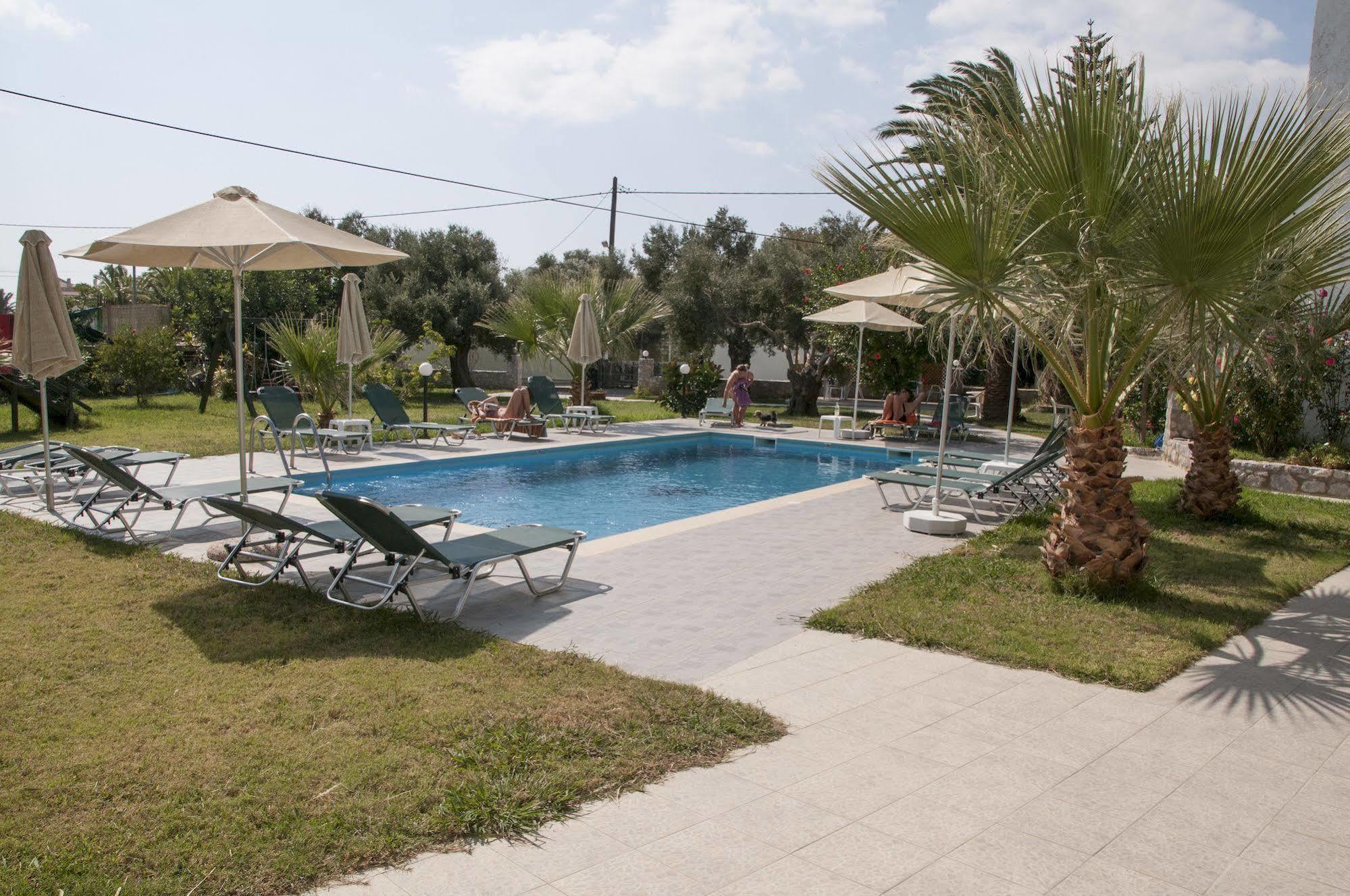 Manolis 3* Malia (Crete)