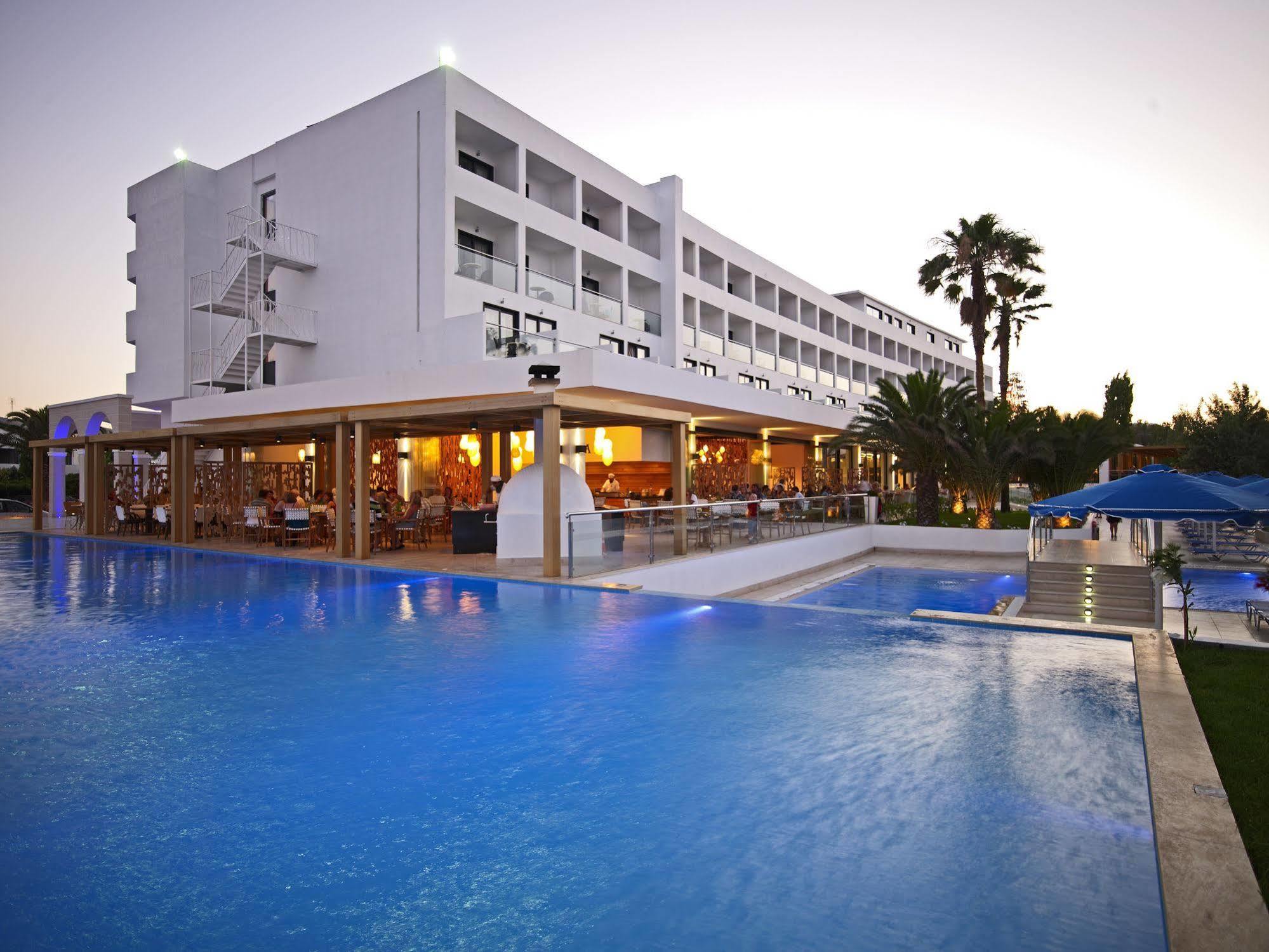 Resort Mitsis 5*