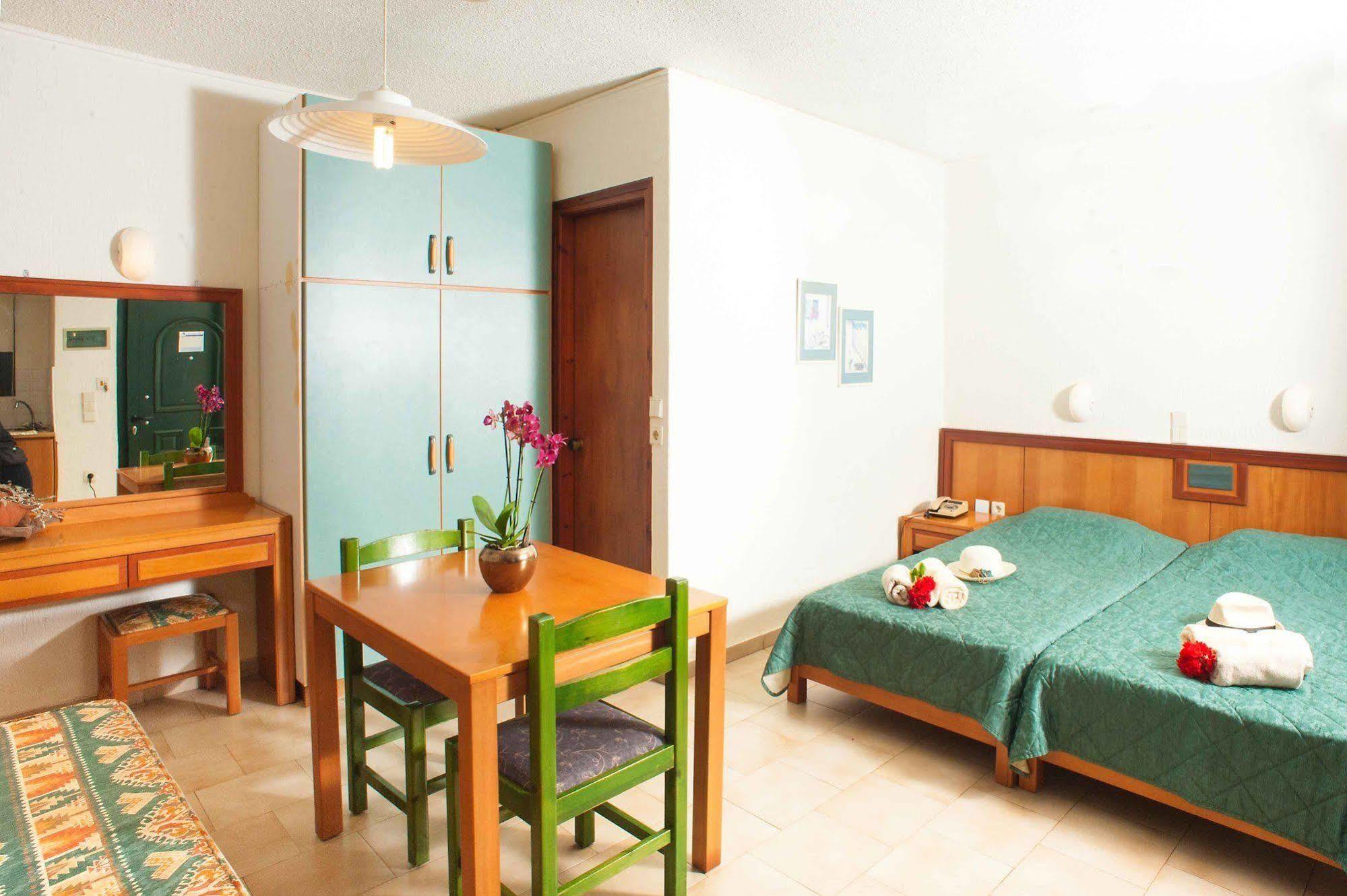 Rainbow Aparthotel