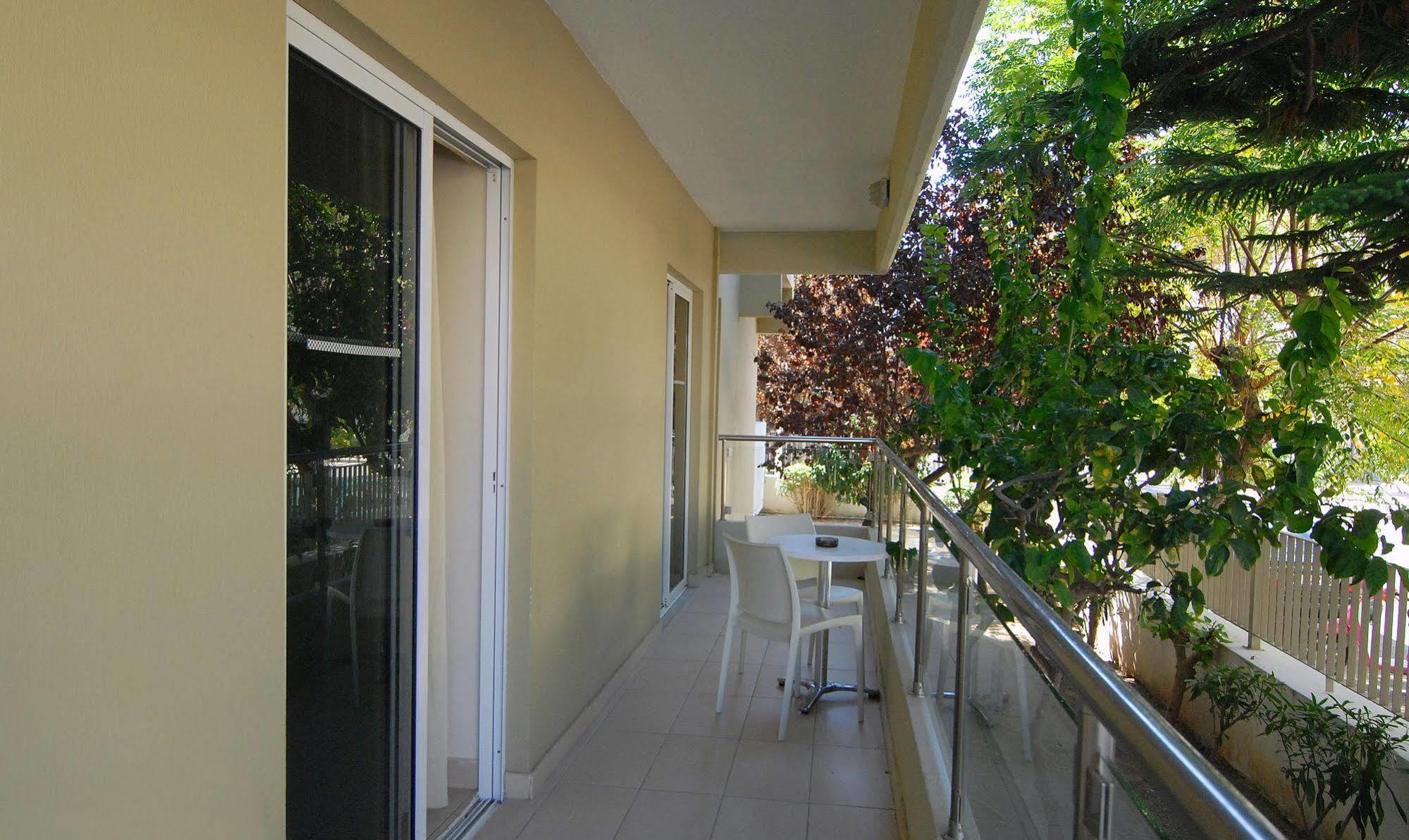Michel Aparthotel 3*