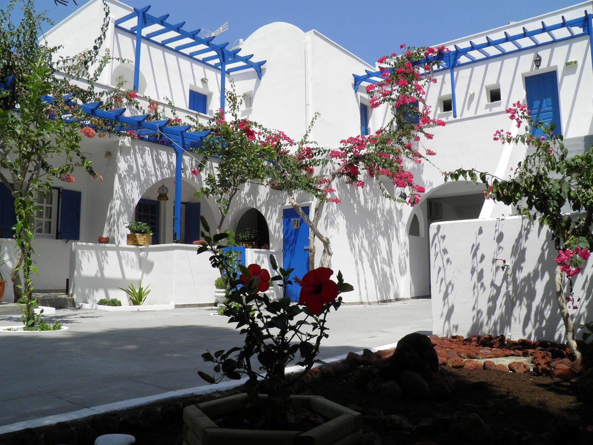 Levante 2* Kamari (Santorini)