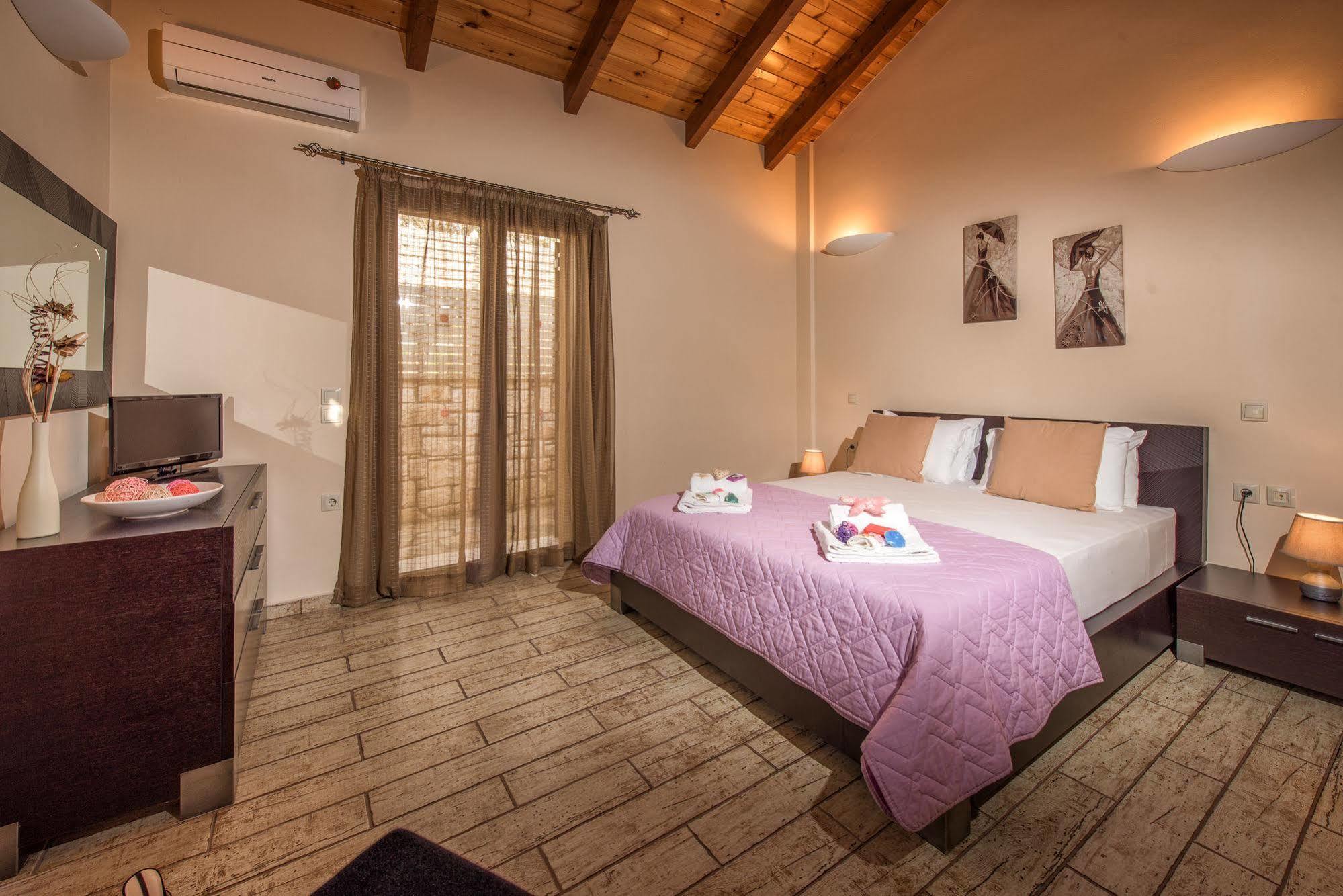 Villa Astarte - Kyveli Vanato