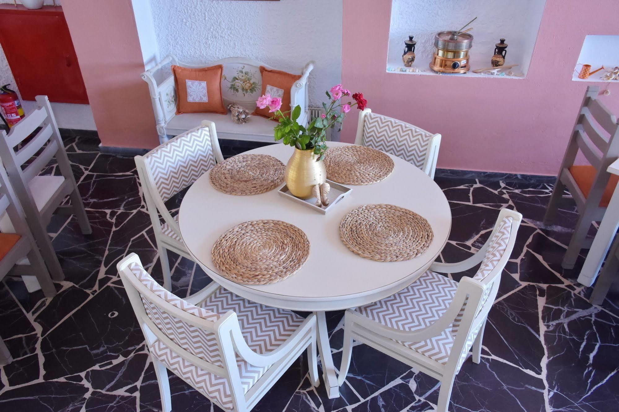 Vasia Boulevard (adults Only)