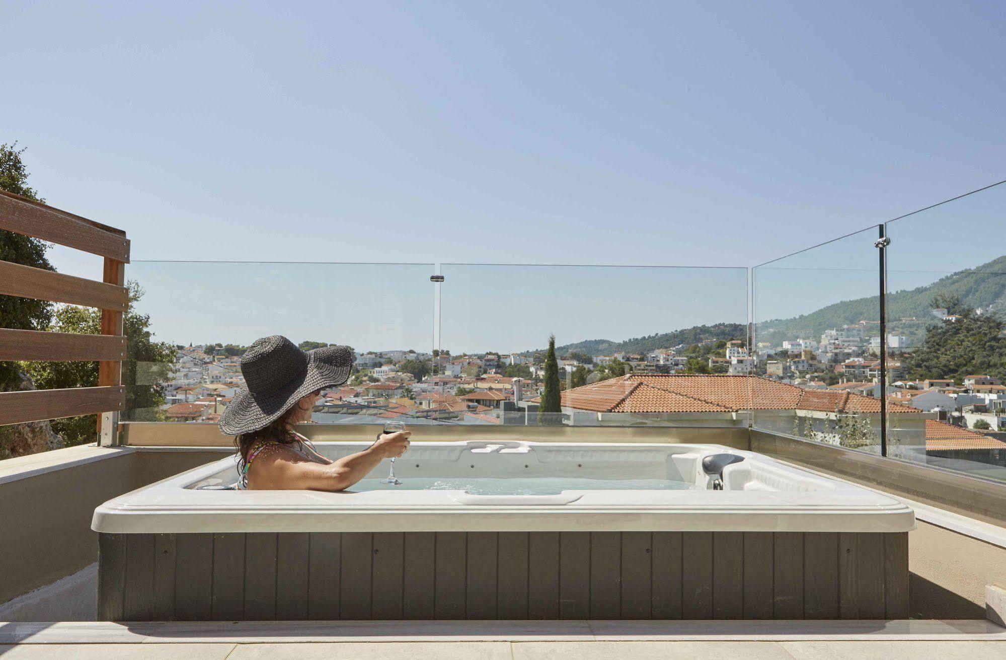 Aparthotel Mystery Luxury Skiathos Town