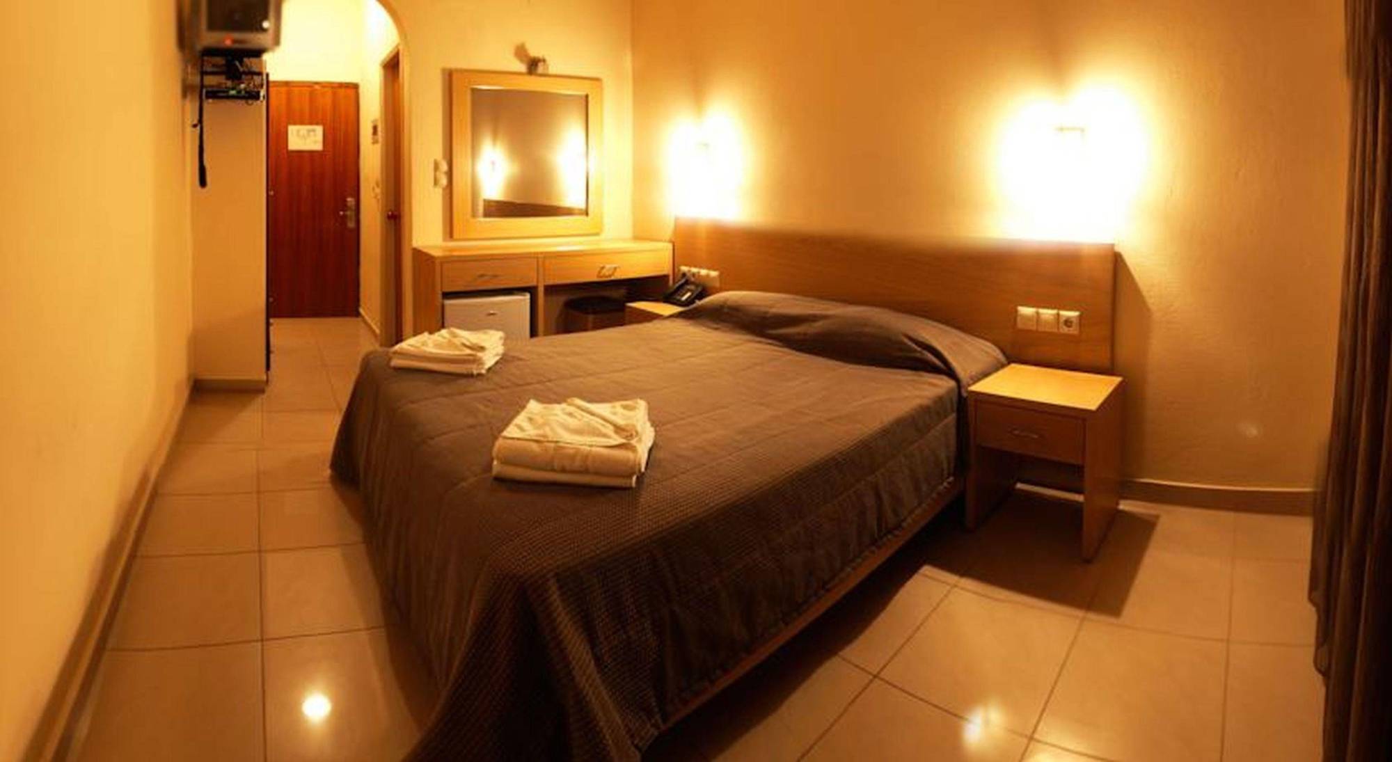 Apollo Hotel