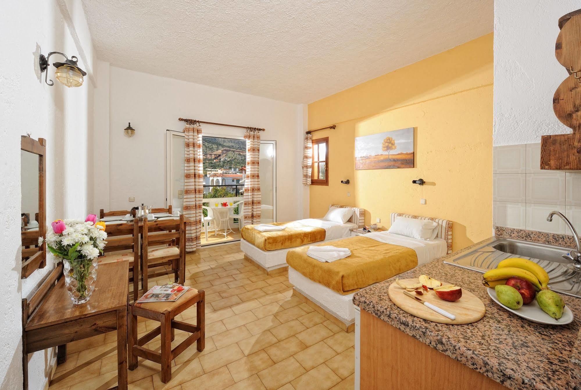 Hotel Stelios 2*