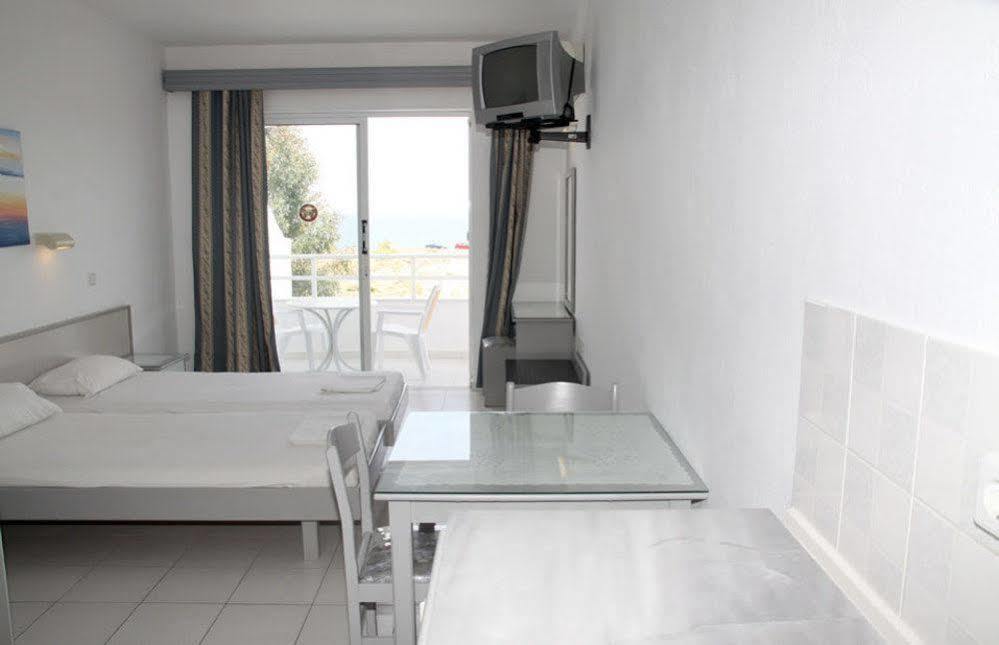 Aparthotel Lagonas 2*