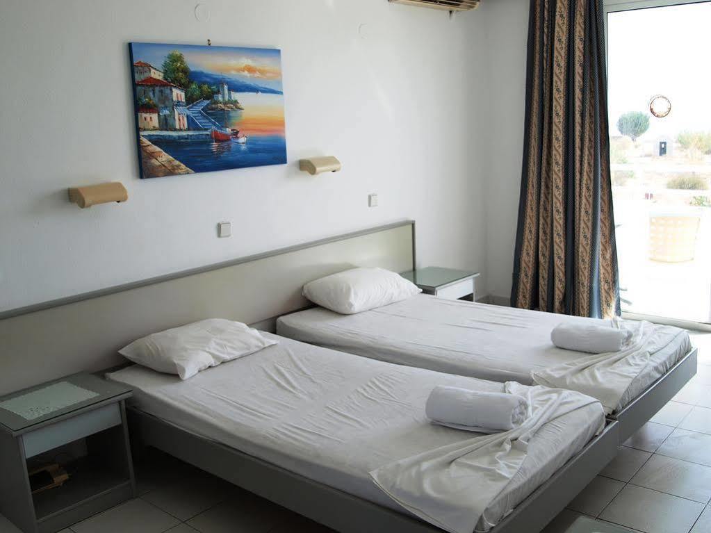 Lagonas Aparthotel 2*