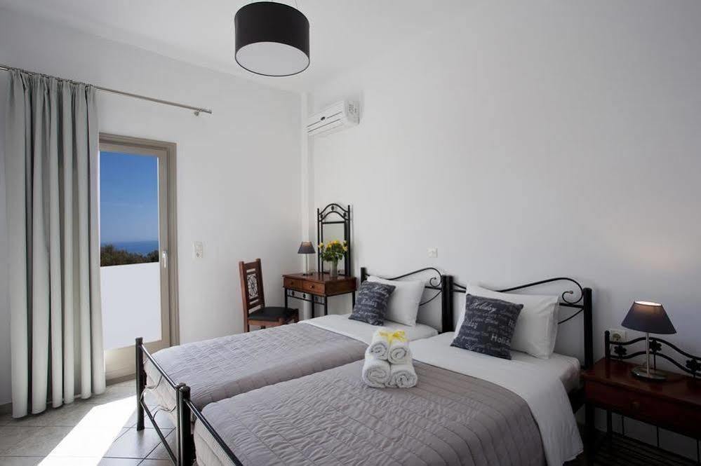 Nemesis Aparthotel Fira (Santorini)