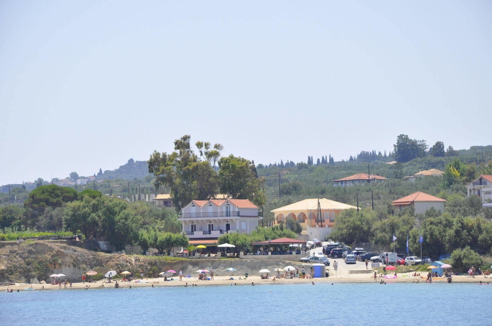 Kavos Psarou &