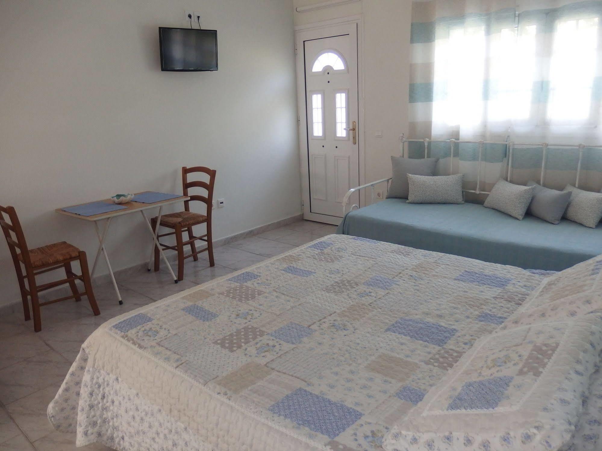 Apartment Christos Zola
