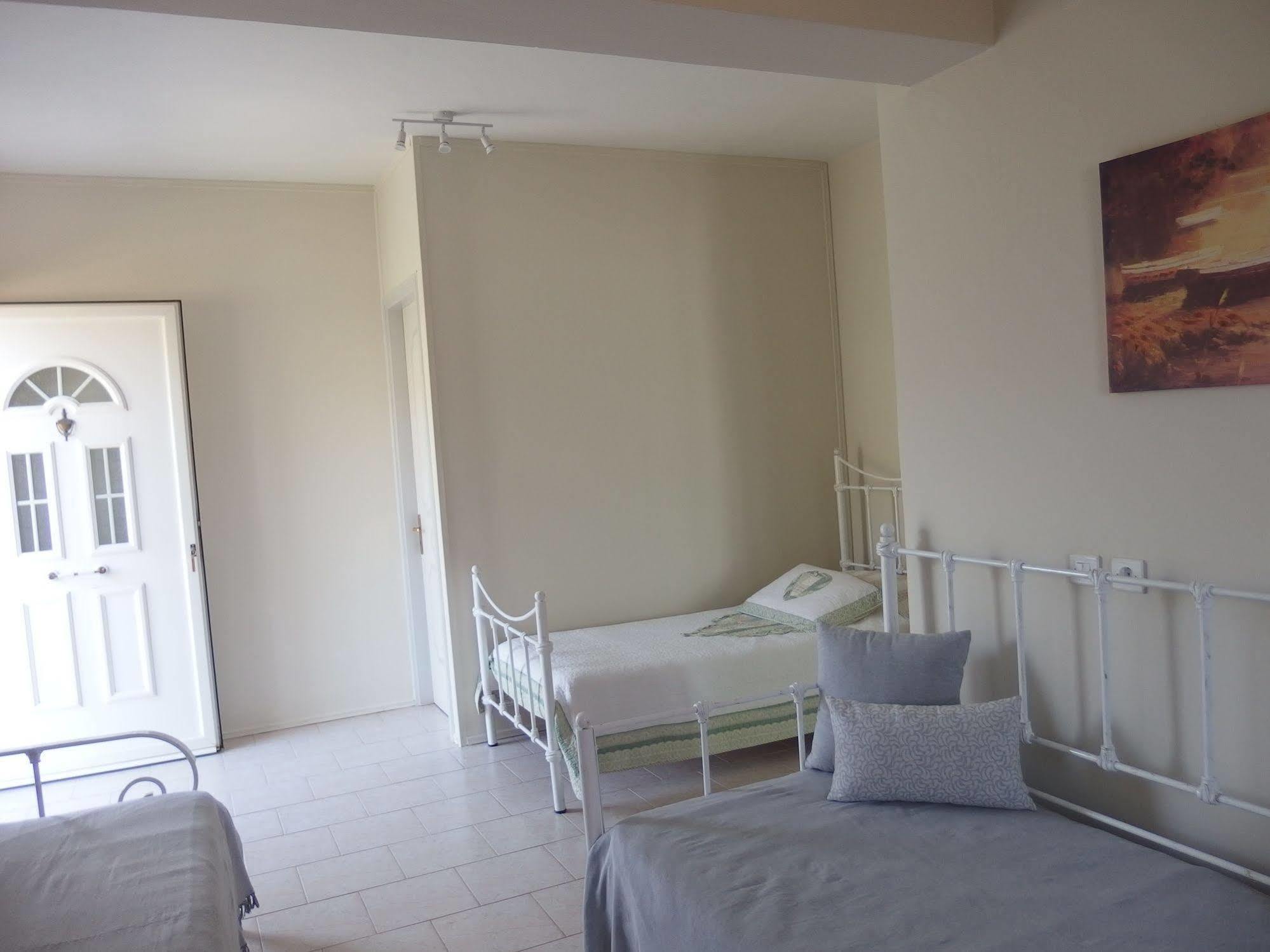 Christos Apartment *