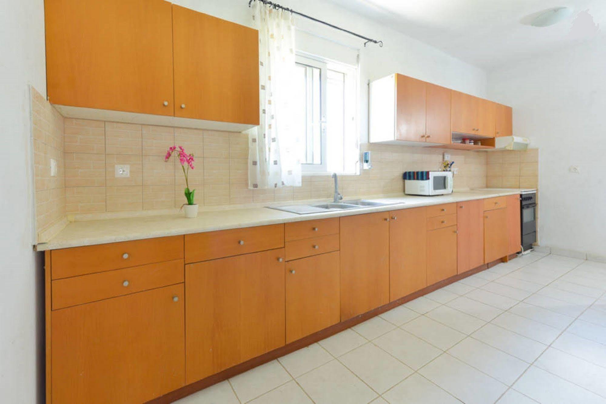 Apartment Paradise *