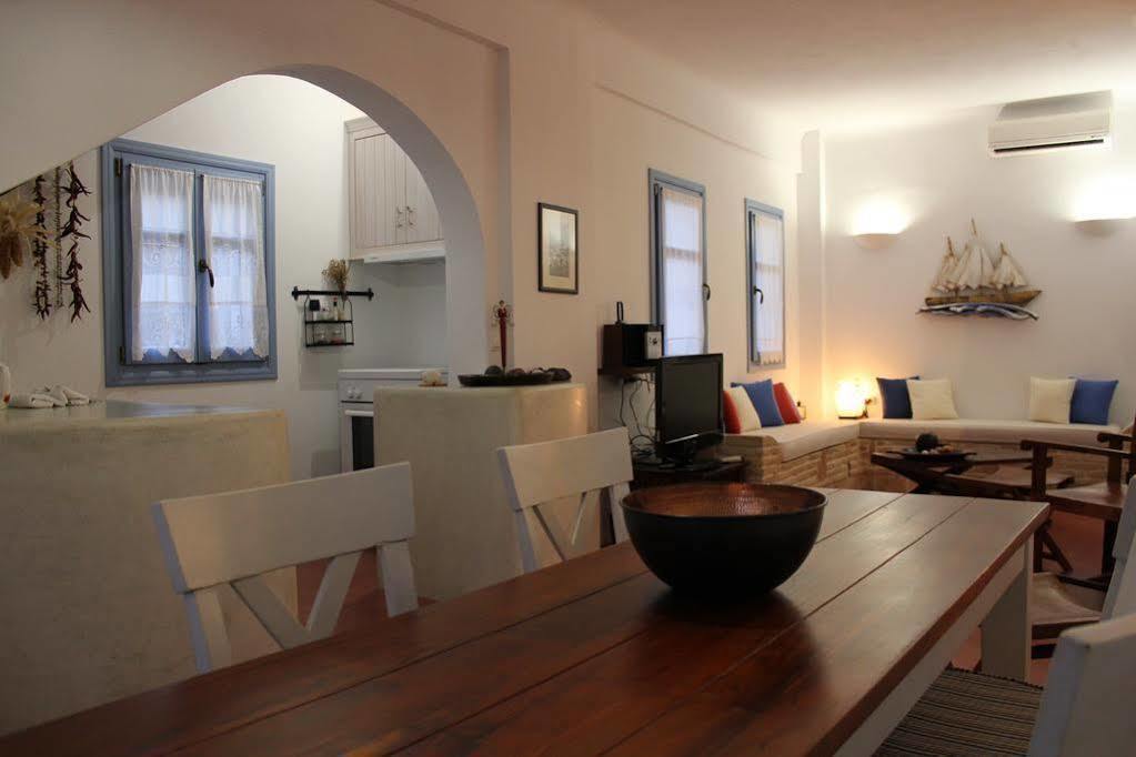 Holiday home Theros Houses Santorini Kamari (Santorini)