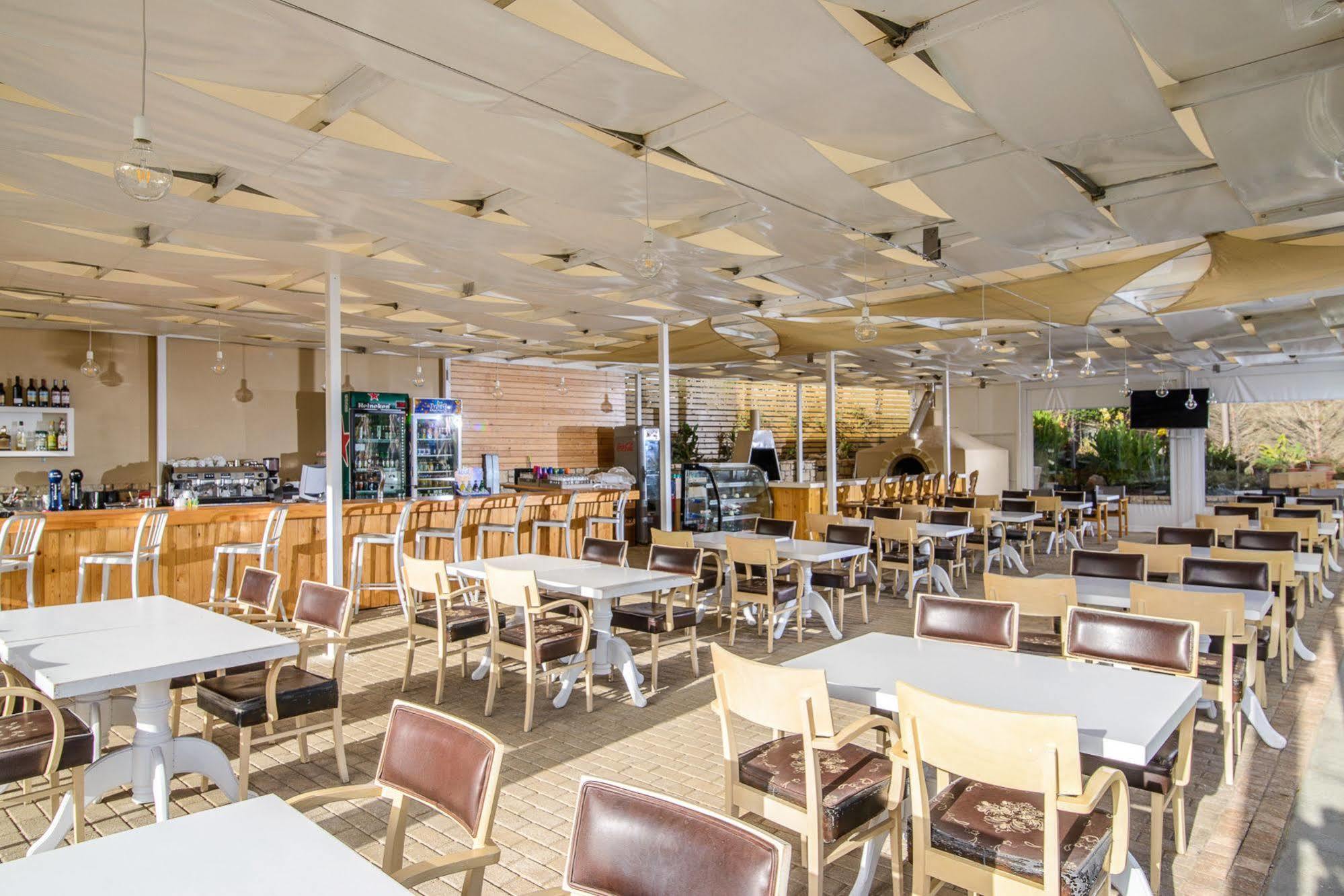 Aparthotel Anemos By Estia