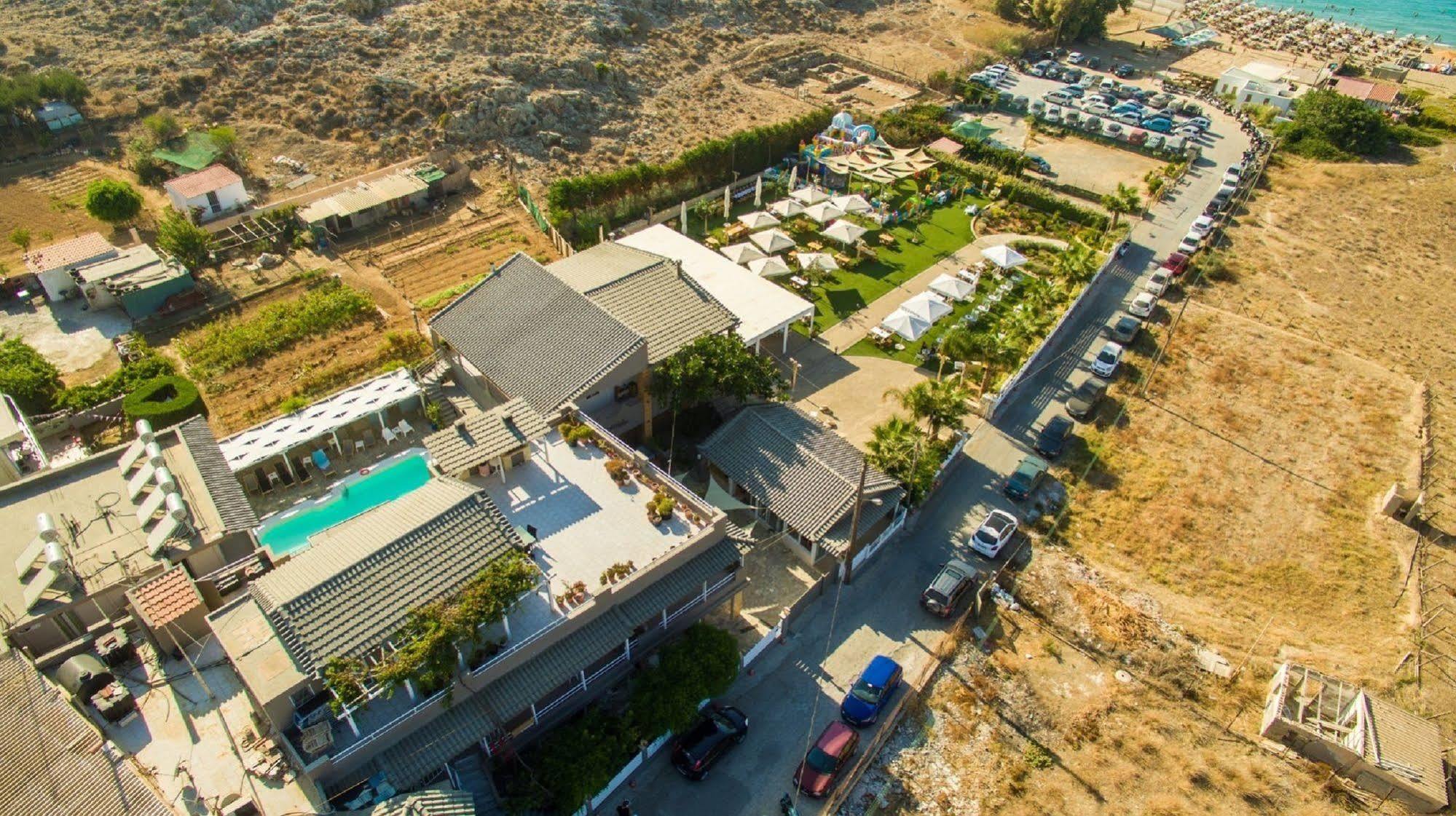 Aparthotel Anemos By Estia 3*