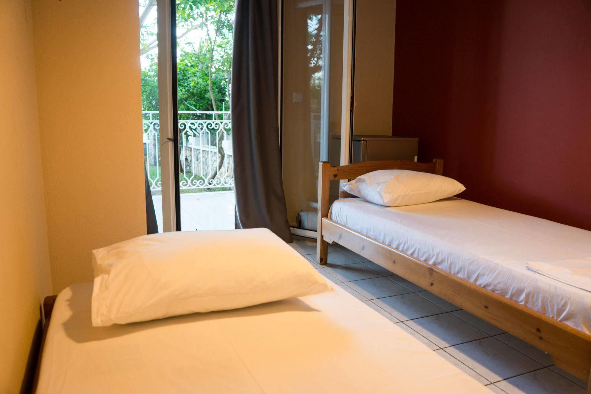 Act Art Skiathos Apartment *