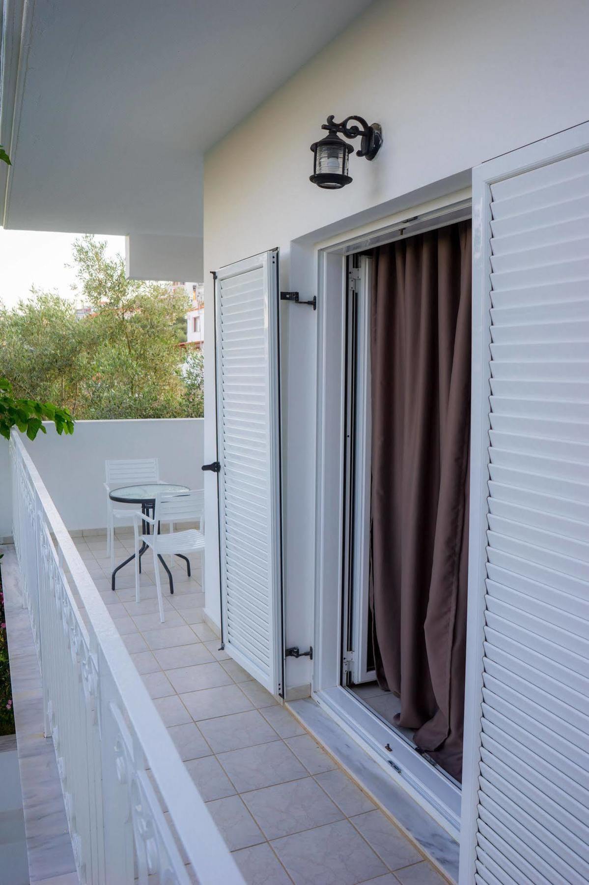 Apartment Act Art Skiathos *