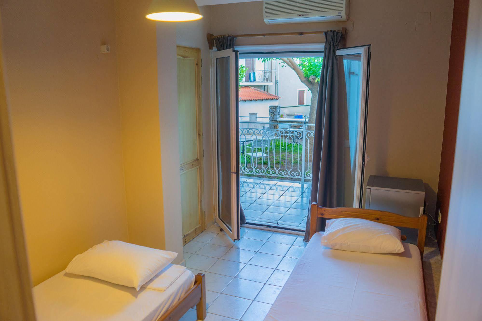 Apartment Act Art Skiathos *