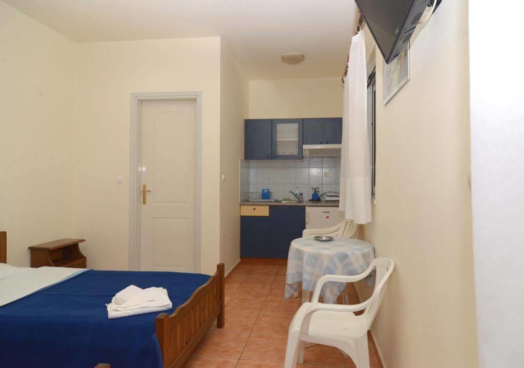 Apartment Katerina Agii Apostoloi *