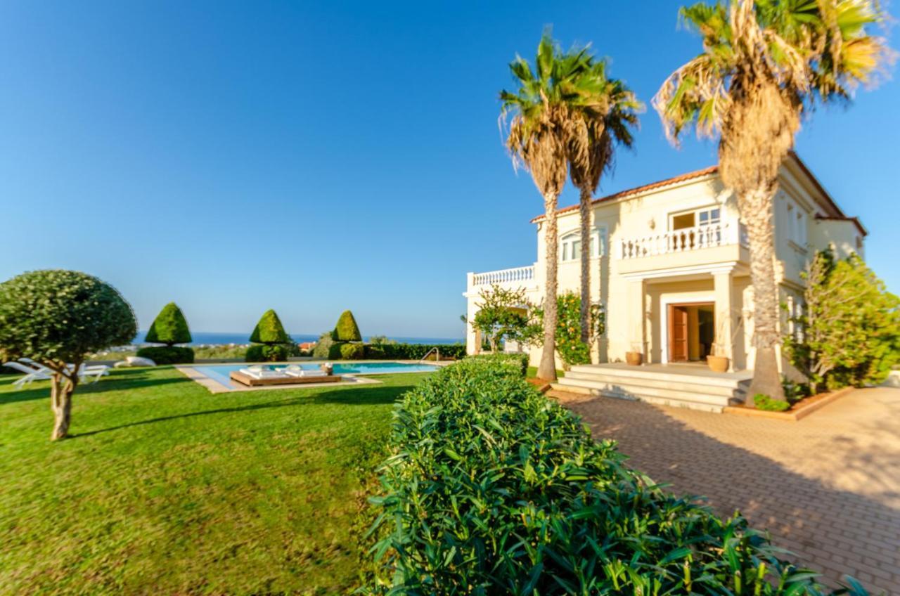 Iris Luxury House *